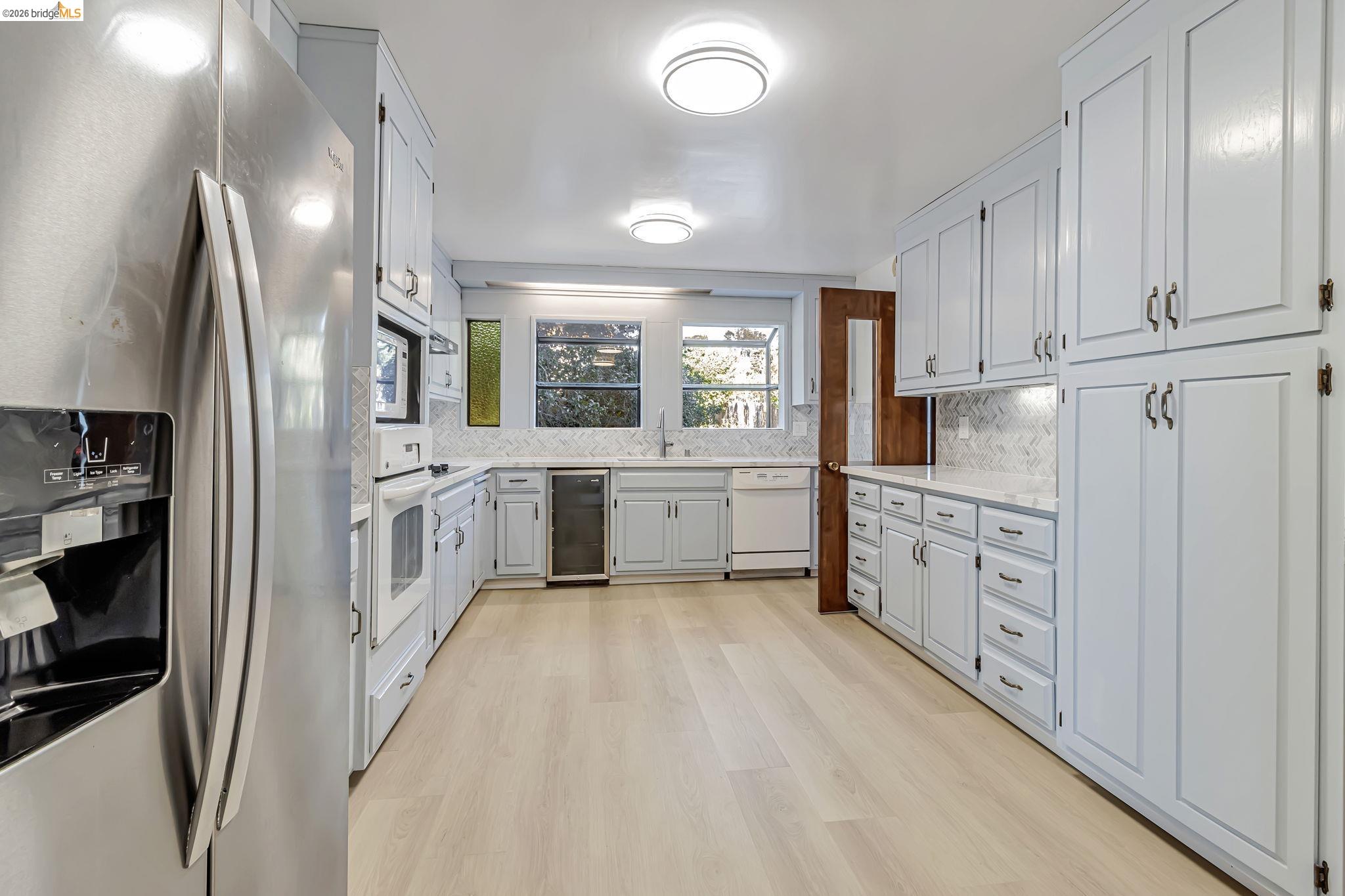 Detail Gallery Image 16 of 60 For 1518 Madera Ct, El Cerrito,  CA 94530-0112 - 5 Beds | 4/1 Baths