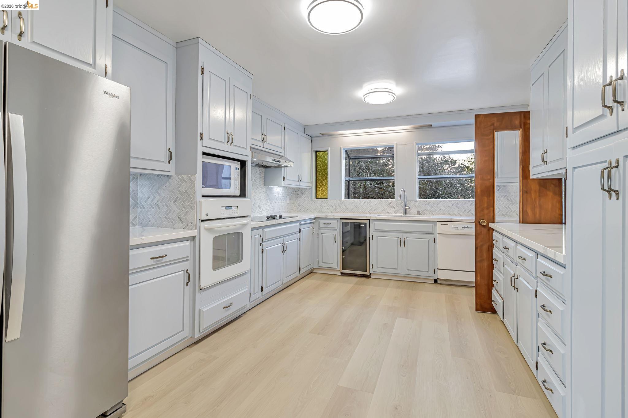 Detail Gallery Image 18 of 60 For 1518 Madera Ct, El Cerrito,  CA 94530-0112 - 5 Beds | 4/1 Baths