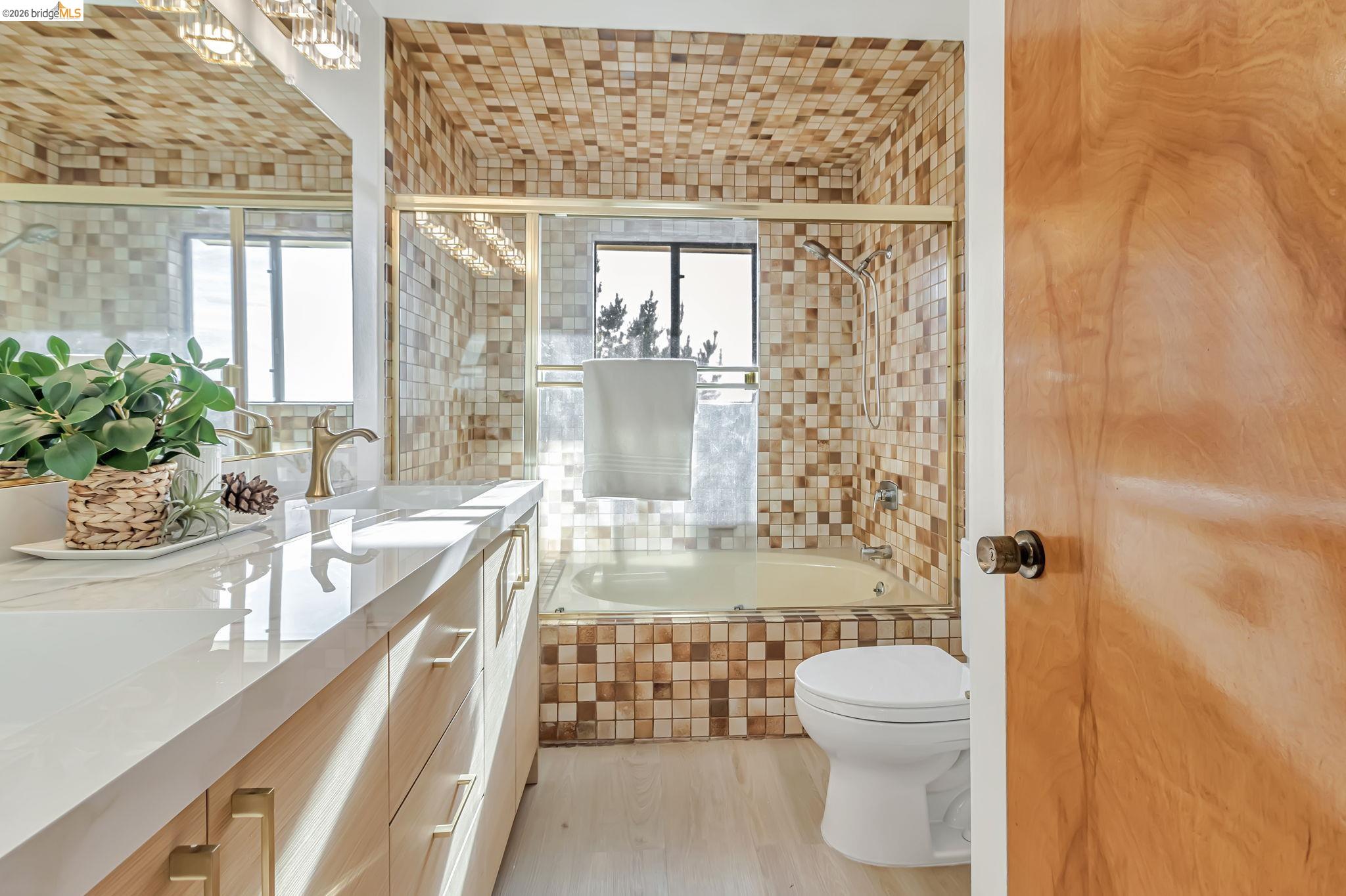 Detail Gallery Image 49 of 60 For 1518 Madera Ct, El Cerrito,  CA 94530-0112 - 5 Beds | 4/1 Baths