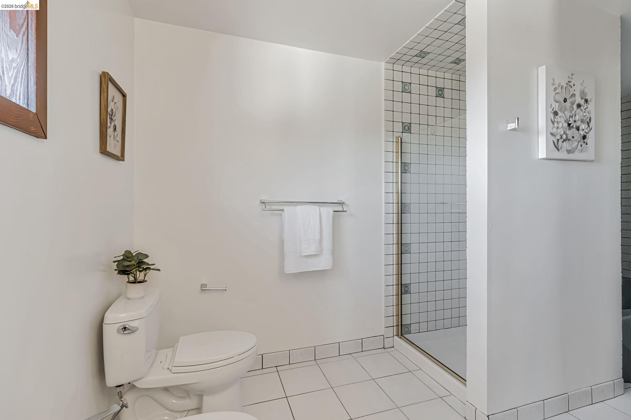 Detail Gallery Image 50 of 59 For 1518 Madera Ct, El Cerrito,  CA 94530-0112 - 5 Beds | 4/1 Baths