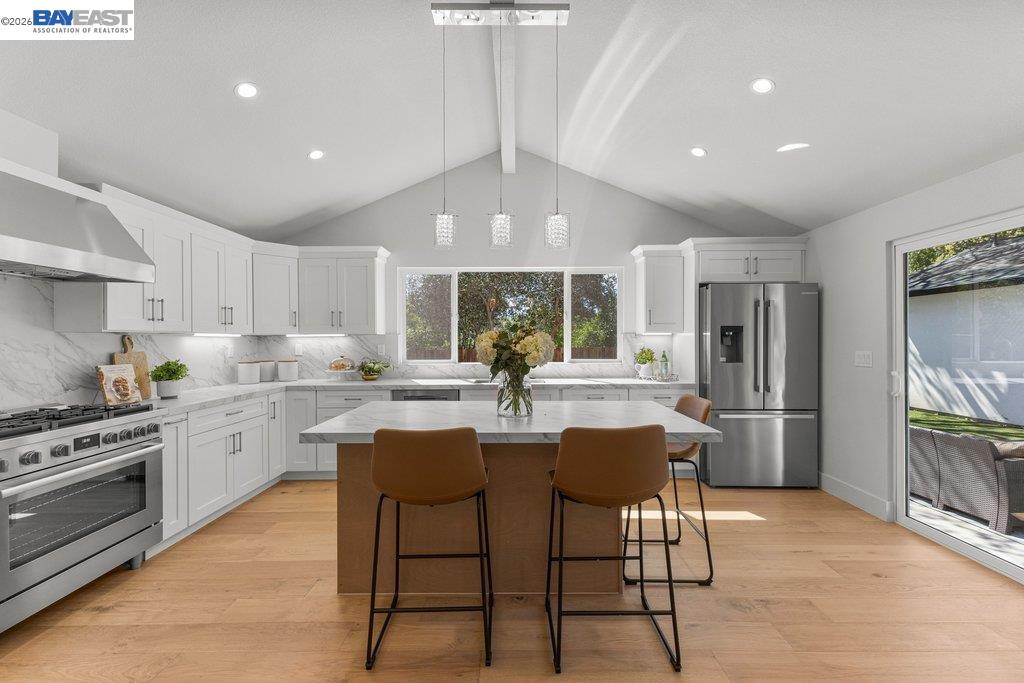 Detail Gallery Image 14 of 53 For 3161 Plymouth Road, Lafayette,  CA 94549 - 3 Beds | 3 Baths