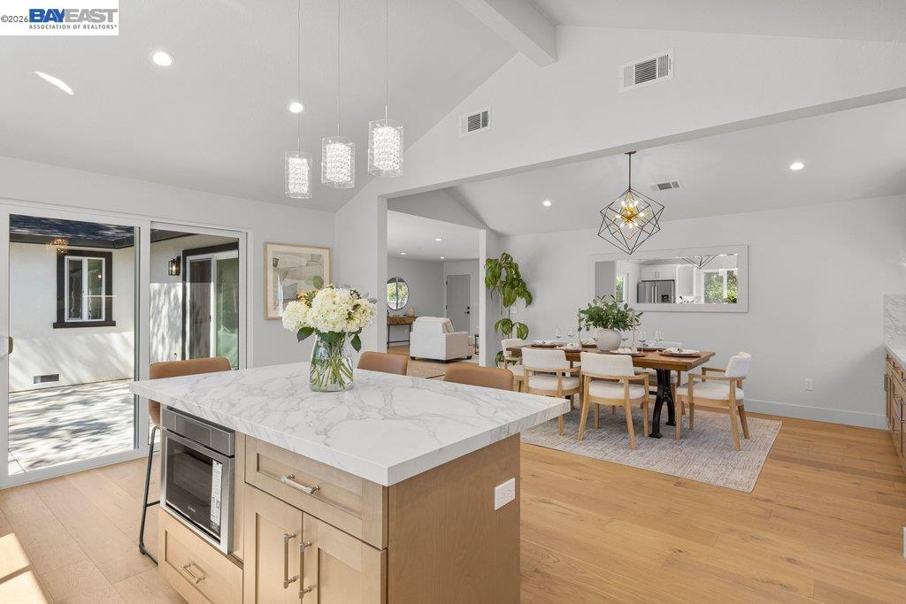 Detail Gallery Image 16 of 53 For 3161 Plymouth Road, Lafayette,  CA 94549 - 3 Beds | 3 Baths