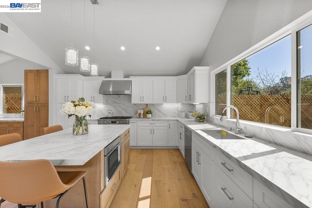 Detail Gallery Image 17 of 53 For 3161 Plymouth Road, Lafayette,  CA 94549 - 3 Beds | 3 Baths