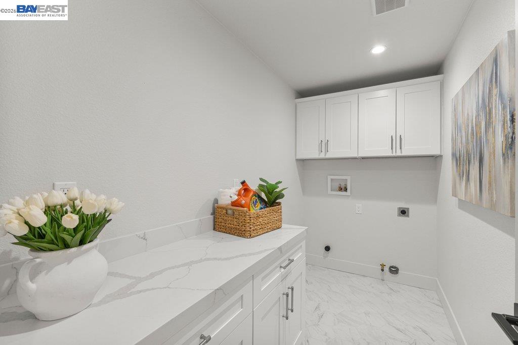 Detail Gallery Image 22 of 53 For 3161 Plymouth Road, Lafayette,  CA 94549 - 3 Beds | 3 Baths