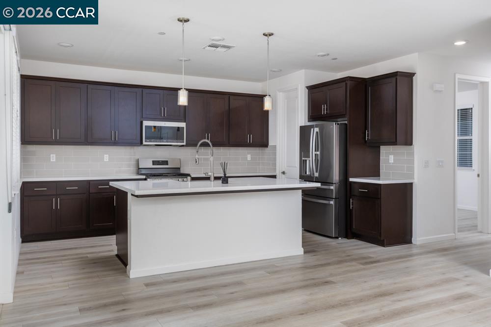 Detail Gallery Image 6 of 34 For 3293 Delta Coves Drive, Bethel Island,  CA 94511 - 4 Beds | 3 Baths