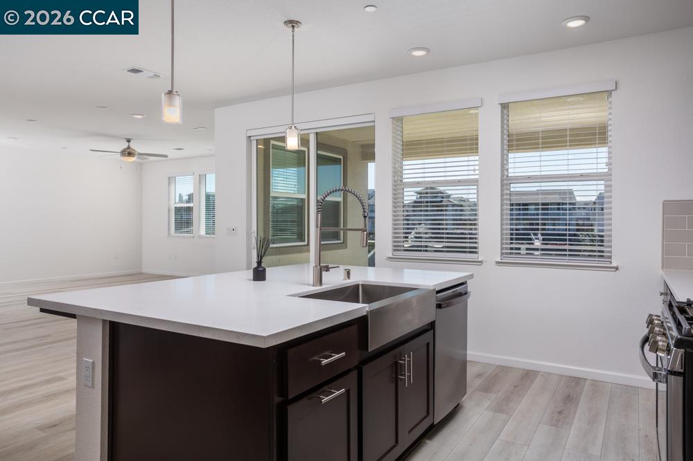 Detail Gallery Image 7 of 34 For 3293 Delta Coves Drive, Bethel Island,  CA 94511 - 4 Beds | 3 Baths