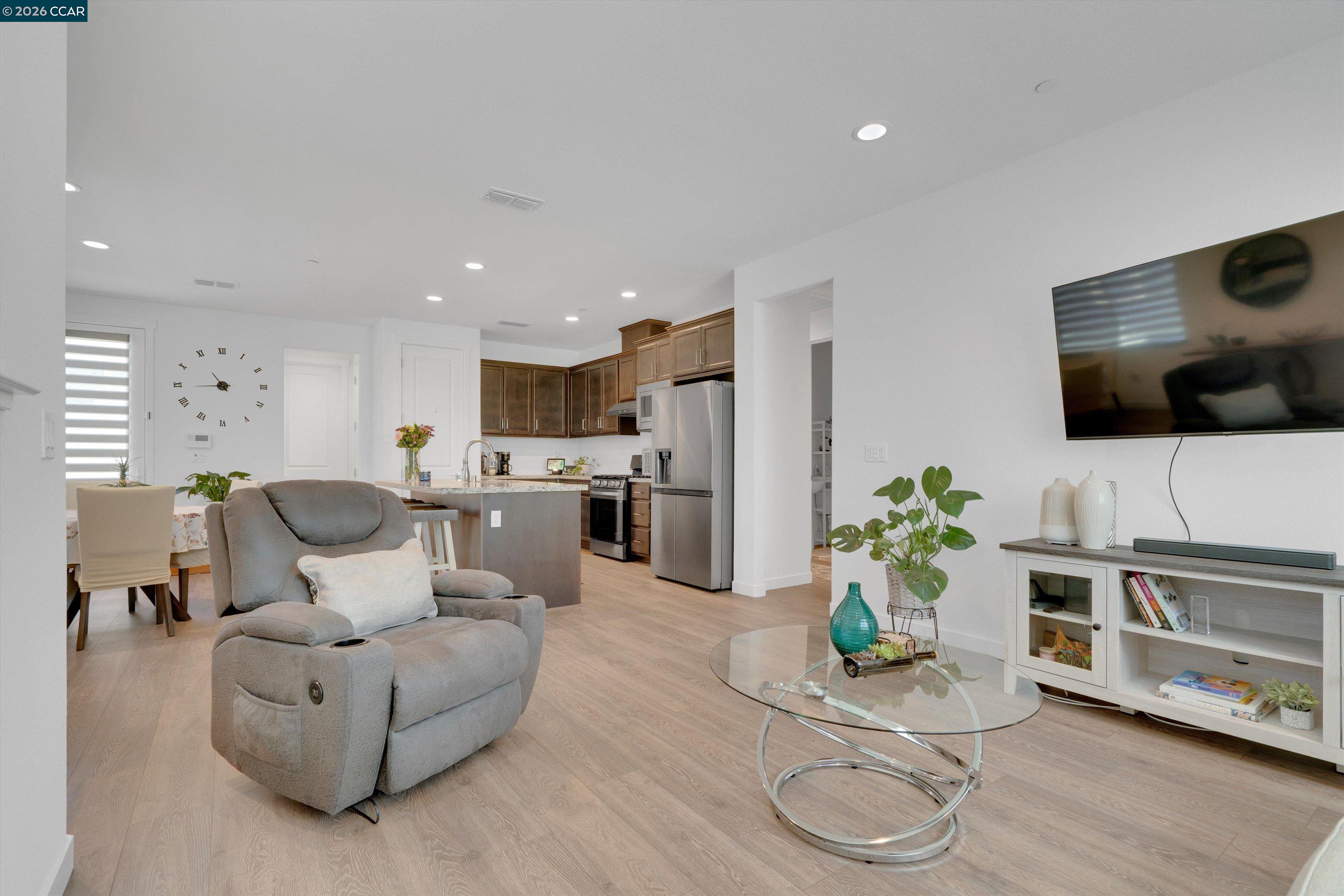 Detail Gallery Image 11 of 31 For 2307 Rustic Oak Ln, Rio Vista,  CA 94571 - 2 Beds | 1/1 Baths