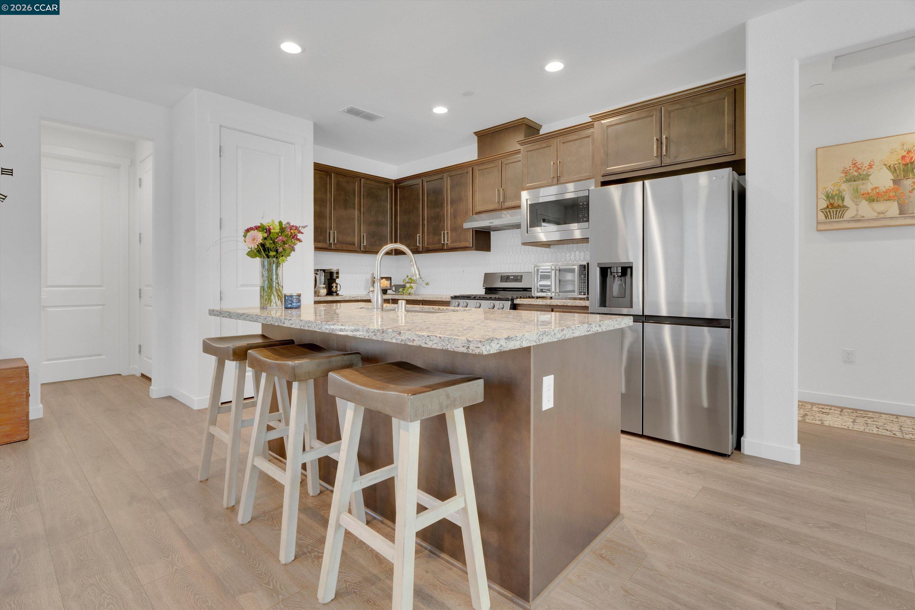 Detail Gallery Image 4 of 31 For 2307 Rustic Oak Ln, Rio Vista,  CA 94571 - 2 Beds | 1/1 Baths