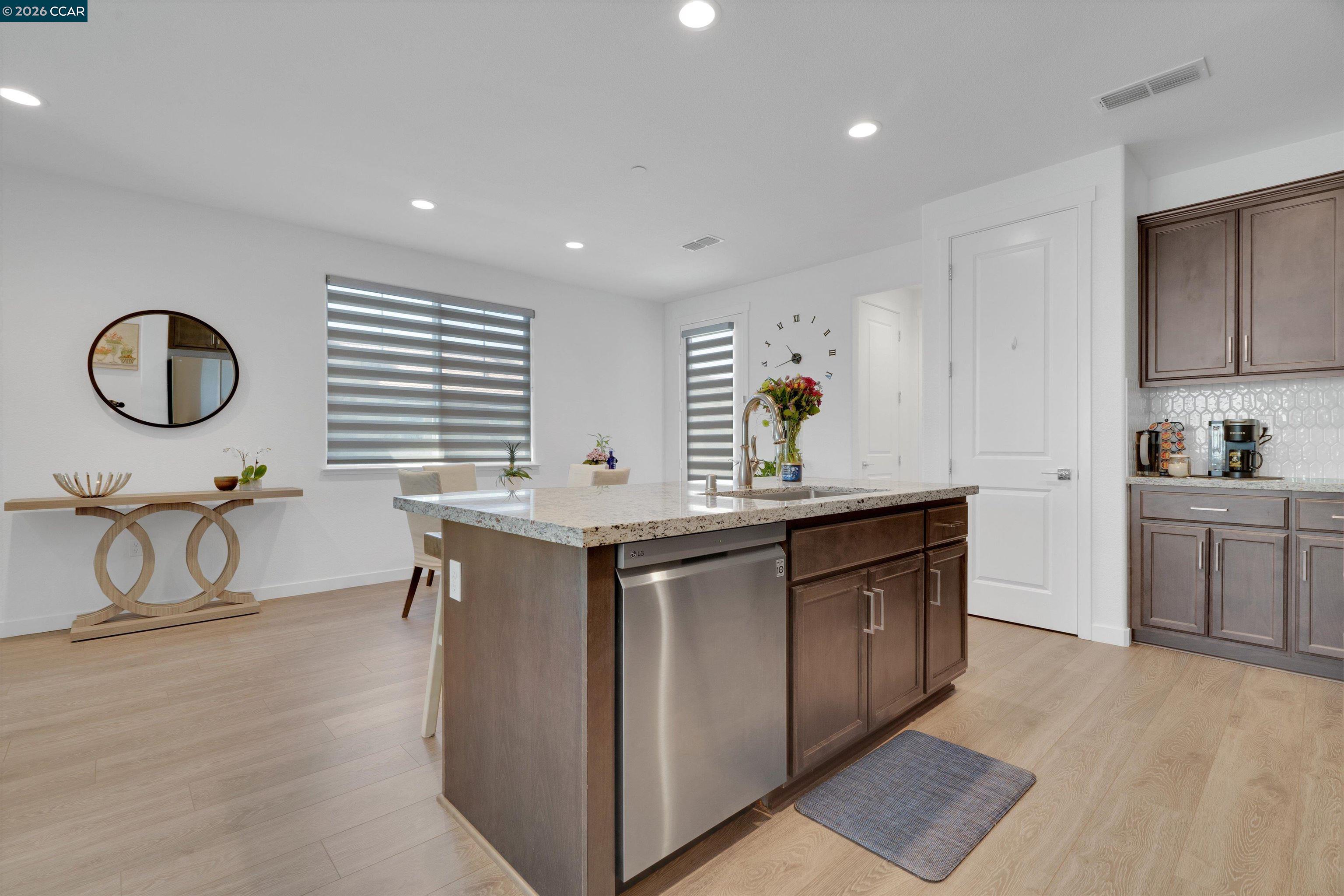 Detail Gallery Image 7 of 31 For 2307 Rustic Oak Ln, Rio Vista,  CA 94571 - 2 Beds | 1/1 Baths