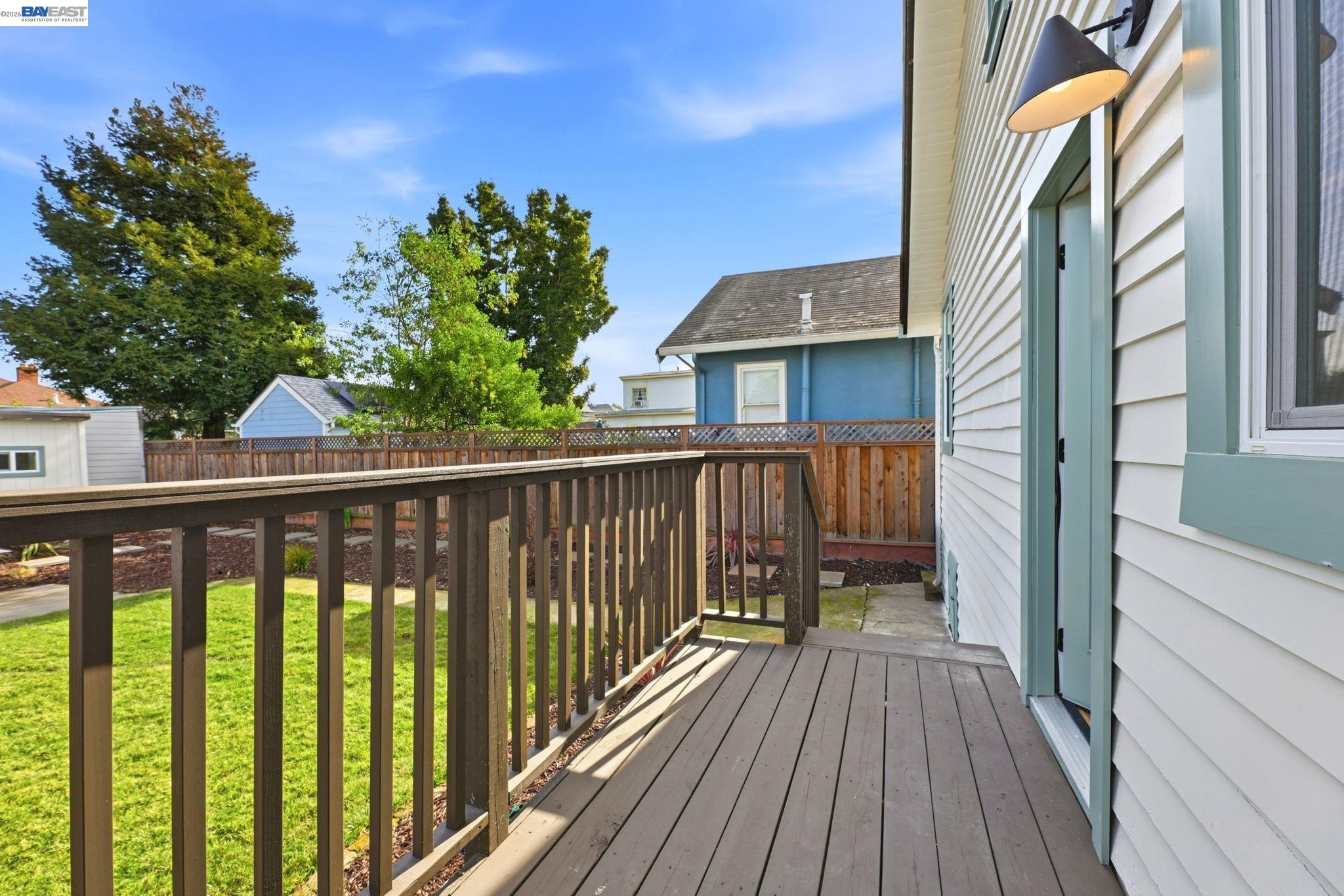 Detail Gallery Image 19 of 35 For 1834 8th St, Alameda,  CA 94501 - 2 Beds | 2 Baths