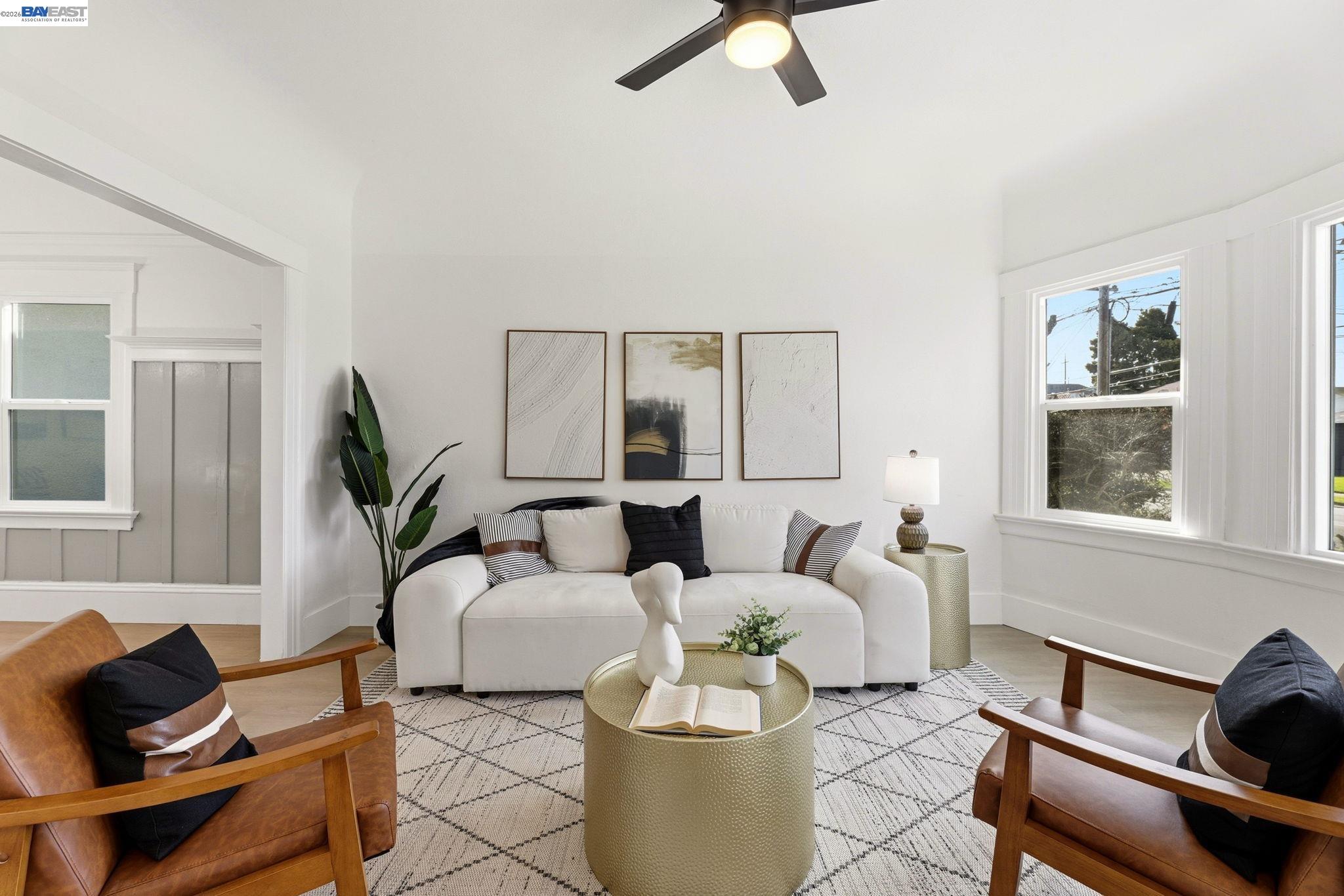 Detail Gallery Image 3 of 35 For 1834 8th St, Alameda,  CA 94501 - 2 Beds | 2 Baths