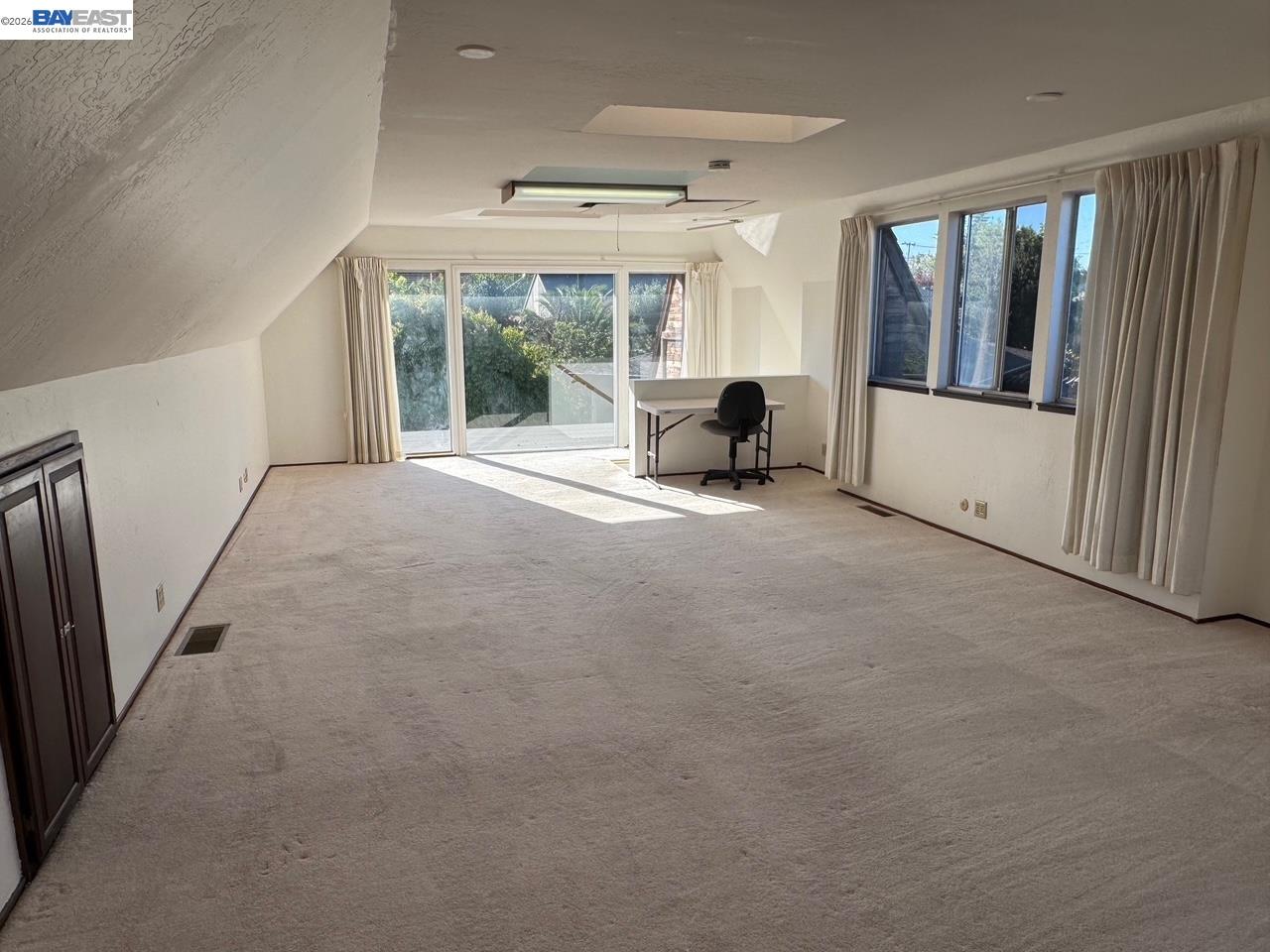 Detail Gallery Image 12 of 25 For 1233 Belknap Ct, Cupertino,  CA 95014 - 4 Beds | 2 Baths