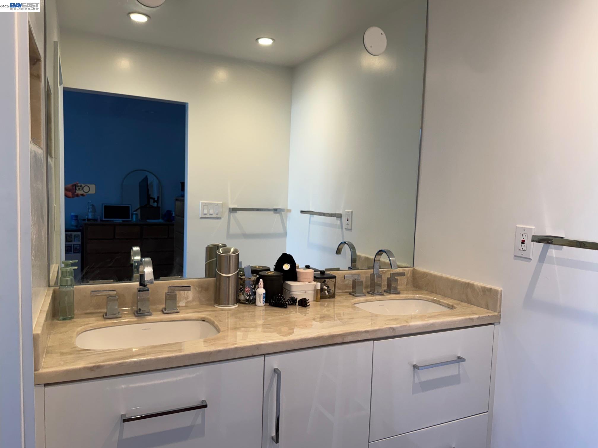 Detail Gallery Image 6 of 25 For 1233 Belknap Ct, Cupertino,  CA 95014 - 4 Beds | 2 Baths