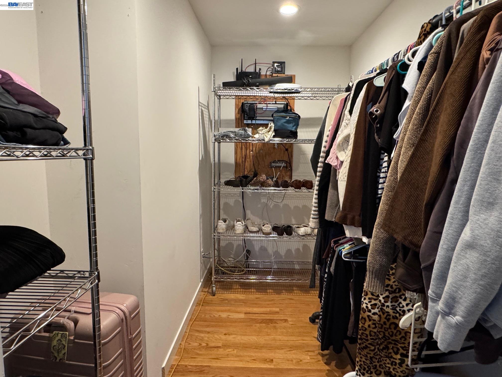 Detail Gallery Image 7 of 25 For 1233 Belknap Ct, Cupertino,  CA 95014 - 4 Beds | 2 Baths