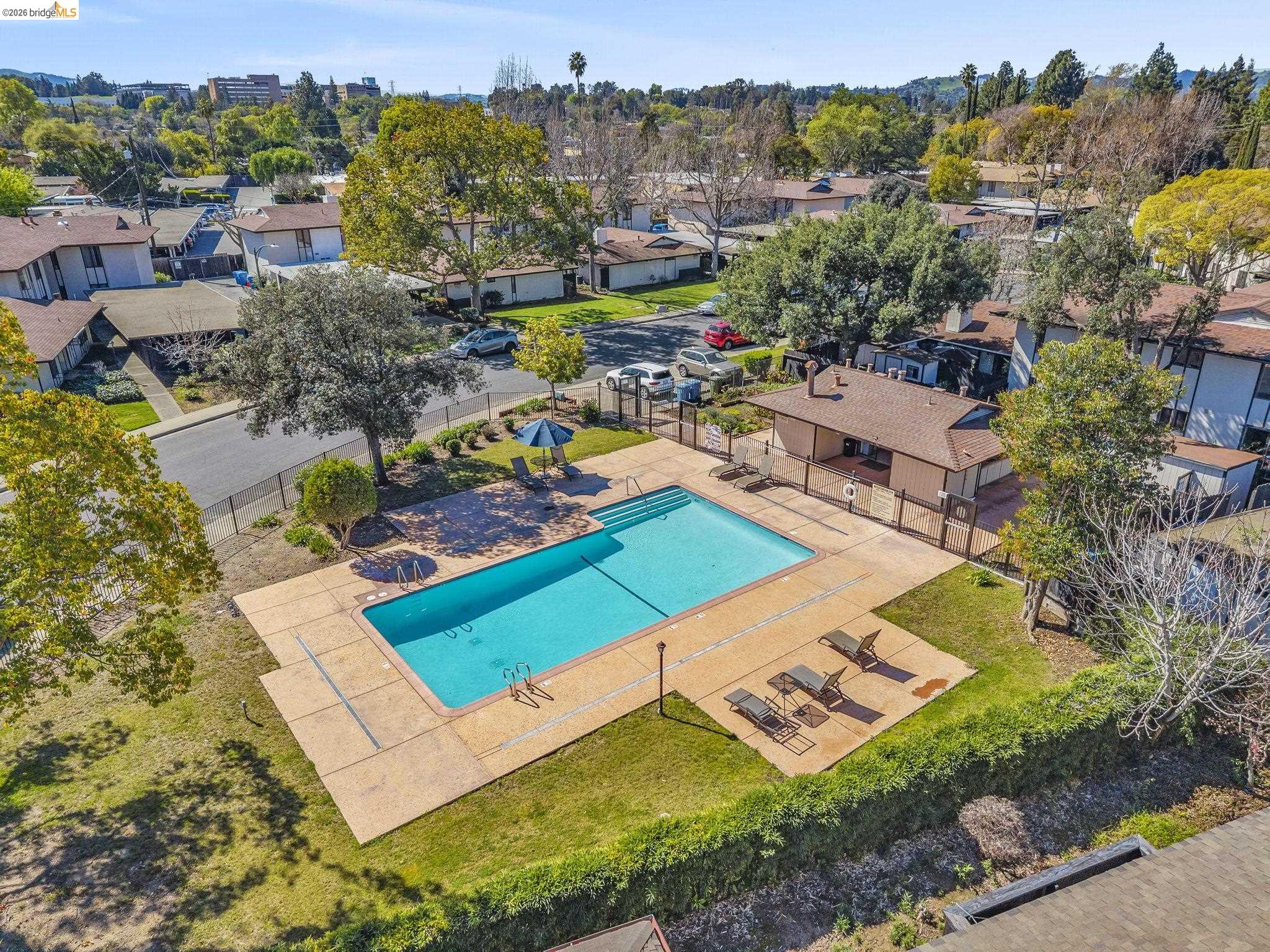 Detail Gallery Image 12 of 12 For 1942 Desert Cir, Walnut Creek,  CA 94598 - – Beds | – Baths