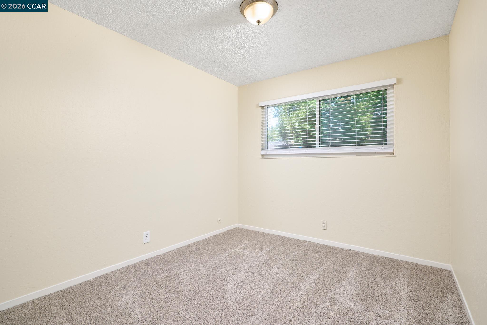 Detail Gallery Image 11 of 20 For 172 Arrowhead Dr, Vacaville,  CA 95687 - 4 Beds | 2 Baths