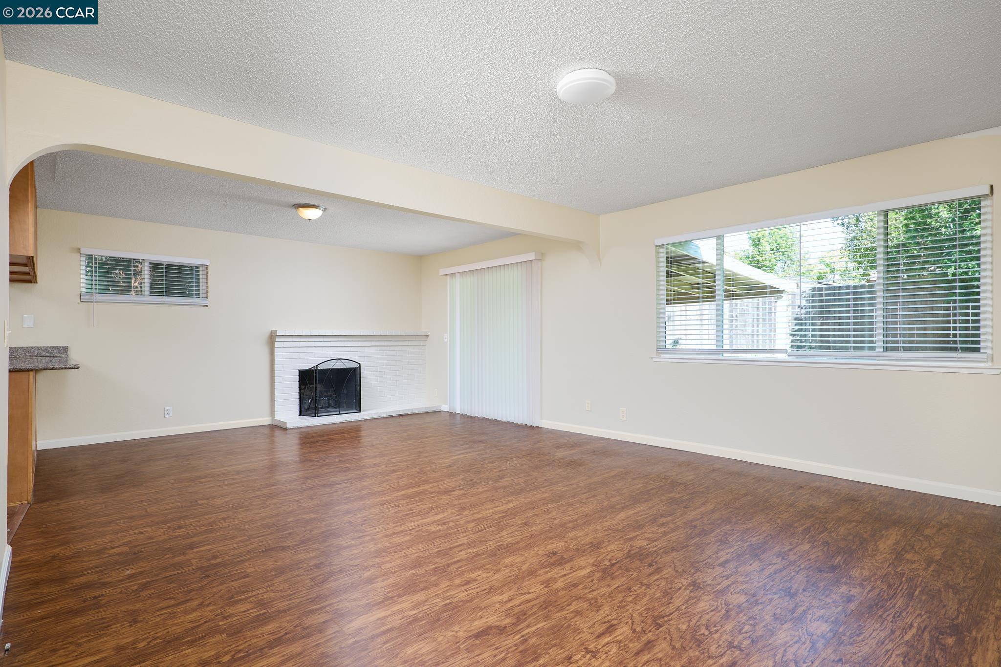 Detail Gallery Image 8 of 20 For 172 Arrowhead Dr, Vacaville,  CA 95687 - 4 Beds | 2 Baths