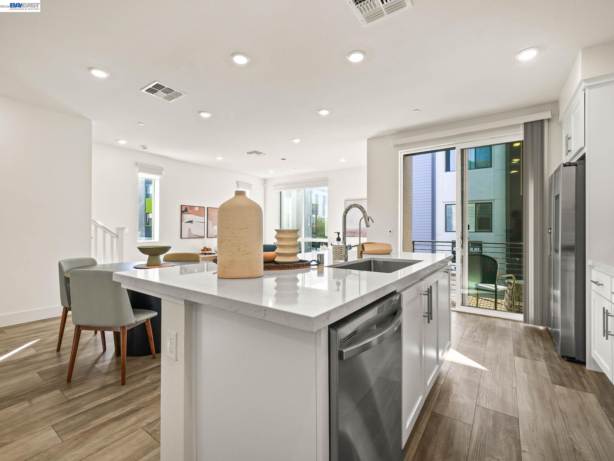 Photo #8: 41127884 Listing: Photo #8