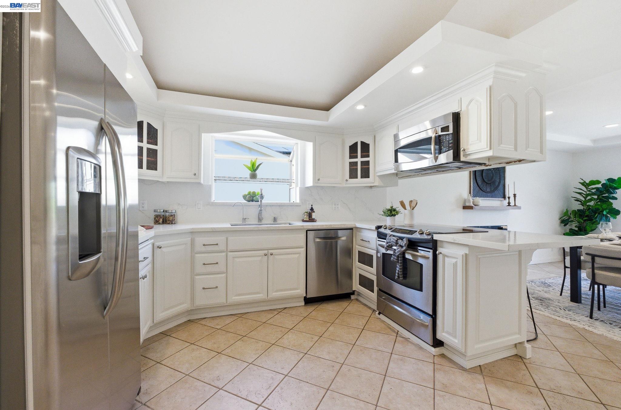 Detail Gallery Image 5 of 50 For 2446 Bing Pl, Union City,  CA 94587 - 3 Beds | 2 Baths