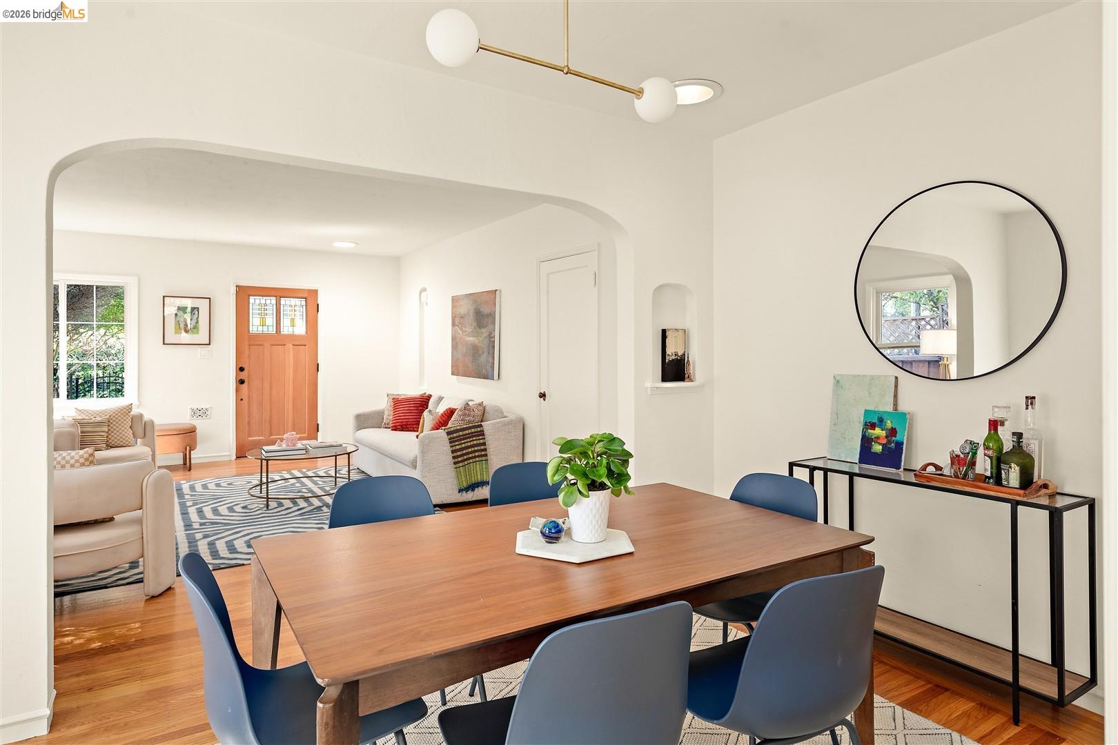 Detail Gallery Image 10 of 39 For 3292 Jordan Rd, Oakland,  CA 94602 - 2 Beds | 1 Baths