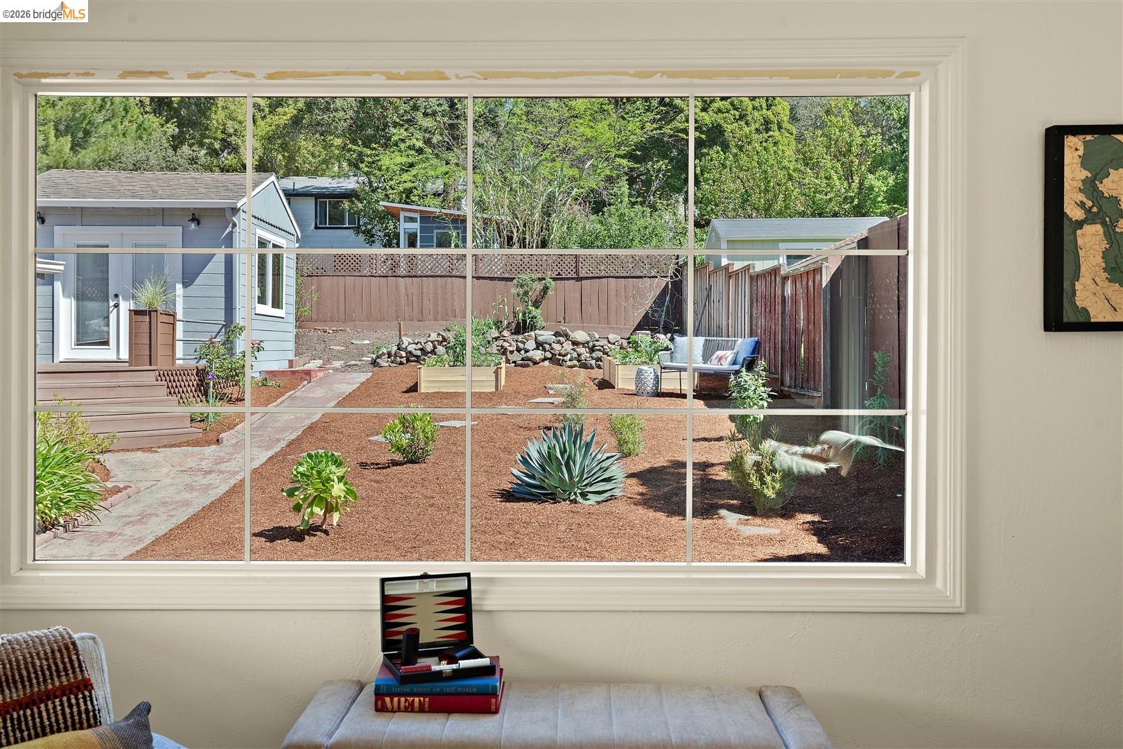 Detail Gallery Image 17 of 39 For 3292 Jordan Rd, Oakland,  CA 94602 - 2 Beds | 1 Baths