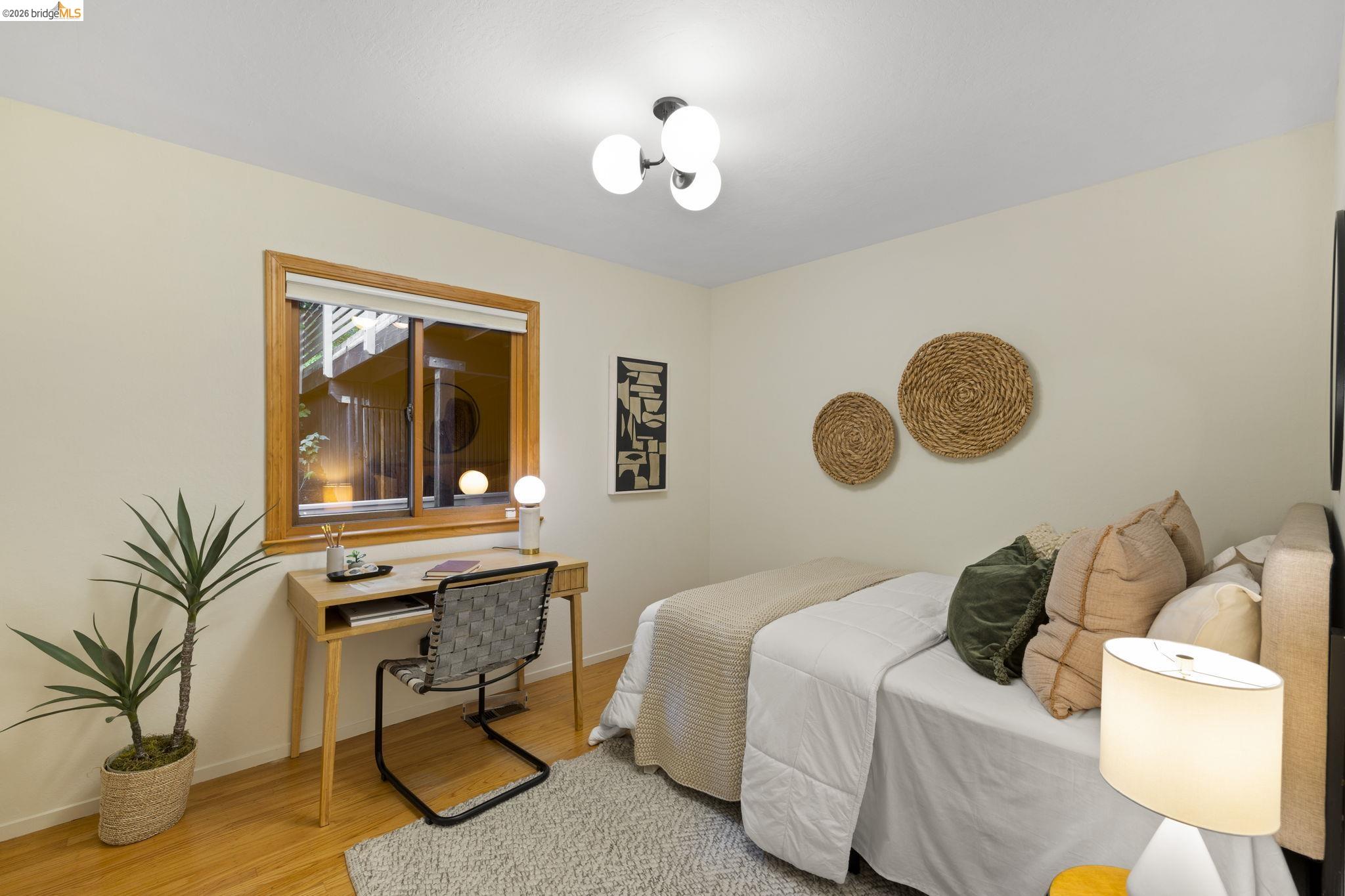 Detail Gallery Image 25 of 51 For 6476 Valley View Rd., Oakland,  CA 94611 - 4 Beds | 3 Baths