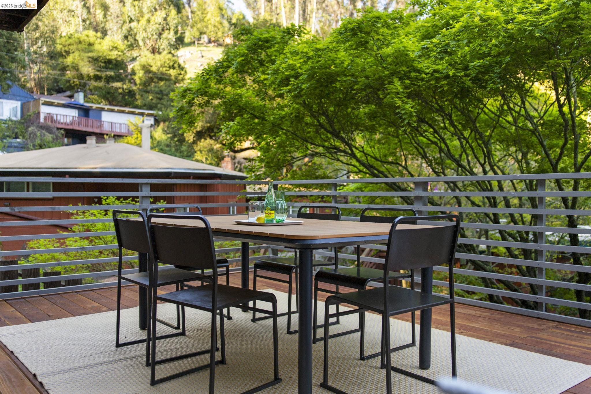 Detail Gallery Image 47 of 51 For 6476 Valley View Rd., Oakland,  CA 94611 - 4 Beds | 3 Baths