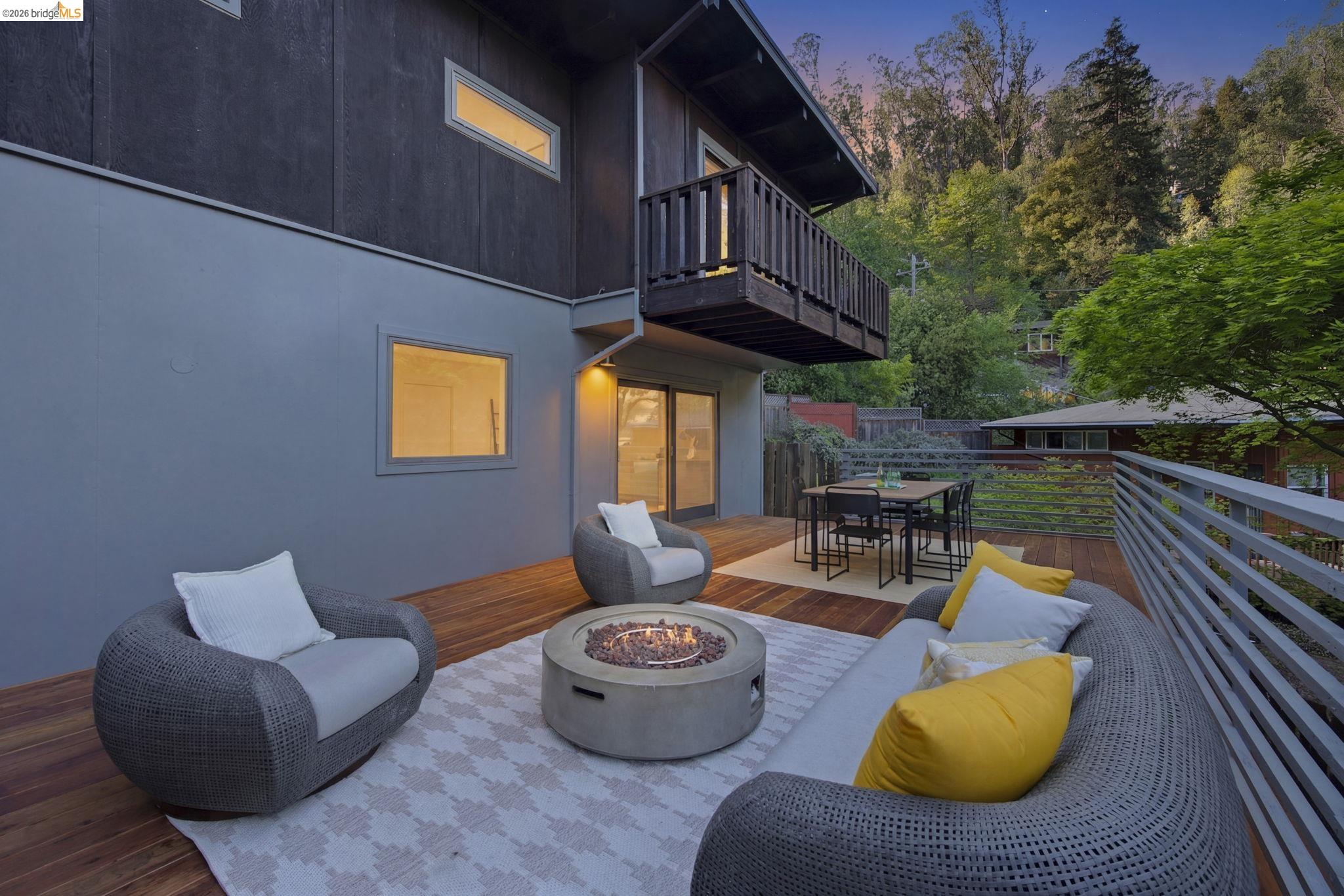 Detail Gallery Image 50 of 51 For 6476 Valley View Rd., Oakland,  CA 94611 - 4 Beds | 3 Baths