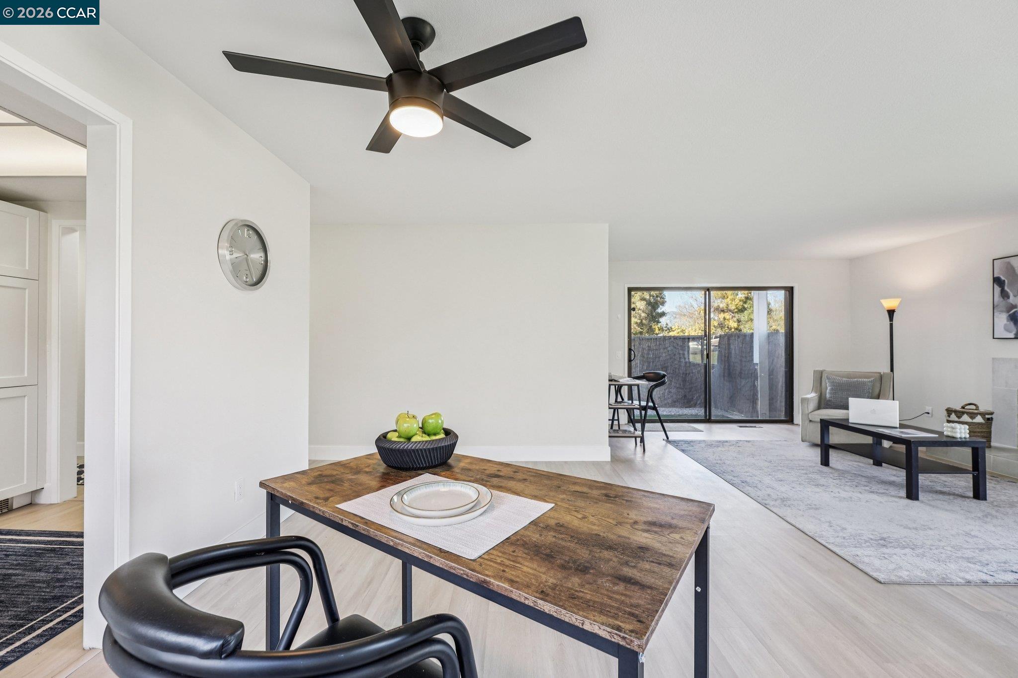 Detail Gallery Image 14 of 35 For 2 Lakeview Ct, Novato,  CA 94947 - 2 Beds | 1 Baths