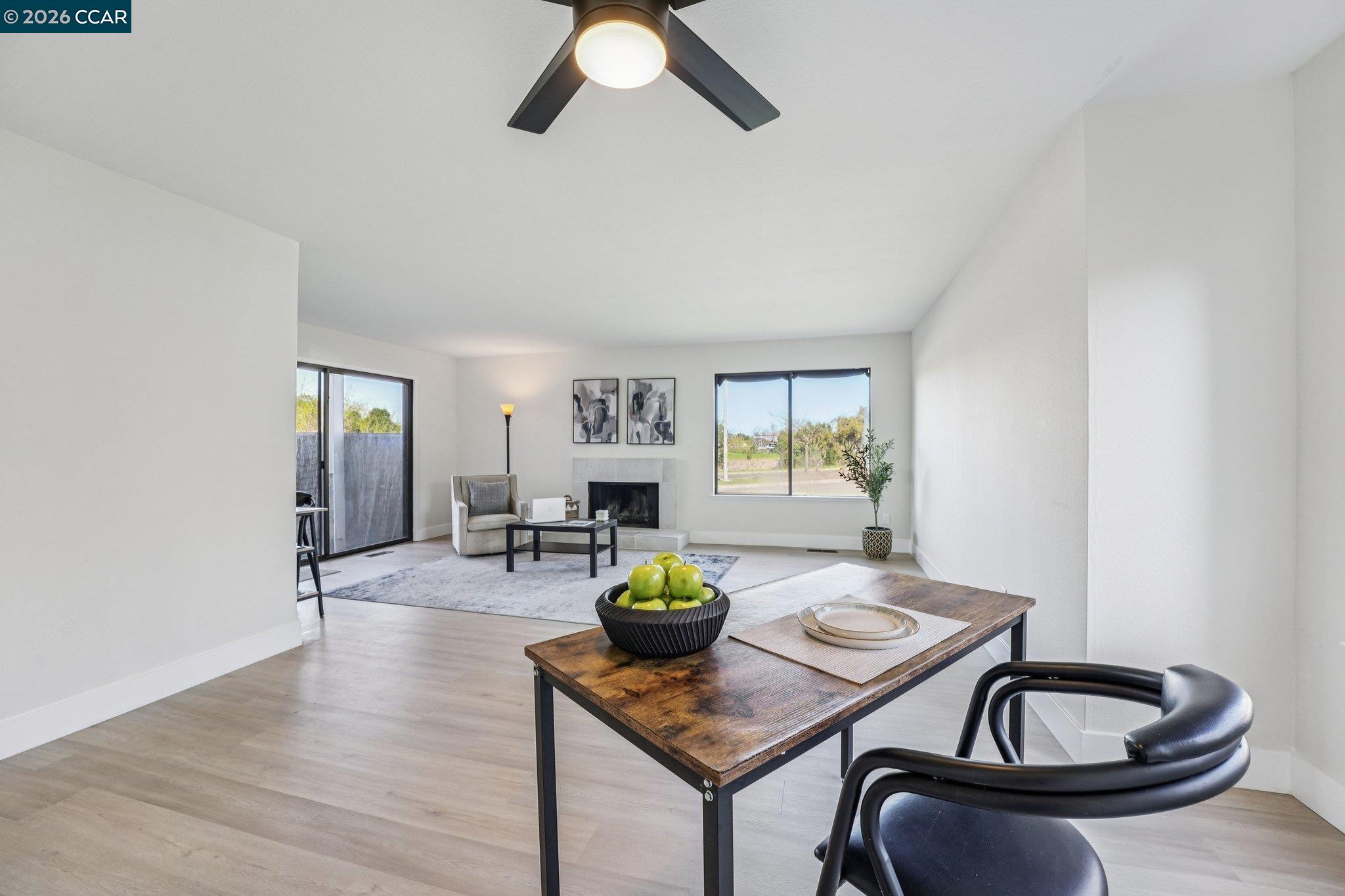 Detail Gallery Image 16 of 35 For 2 Lakeview Ct, Novato,  CA 94947 - 2 Beds | 1 Baths