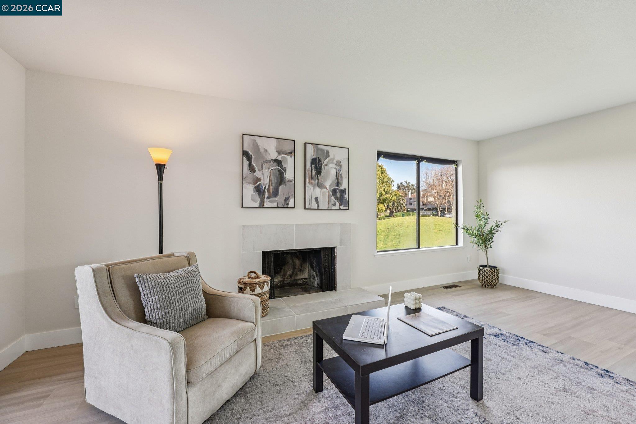 Detail Gallery Image 3 of 35 For 2 Lakeview Ct, Novato,  CA 94947 - 2 Beds | 1 Baths