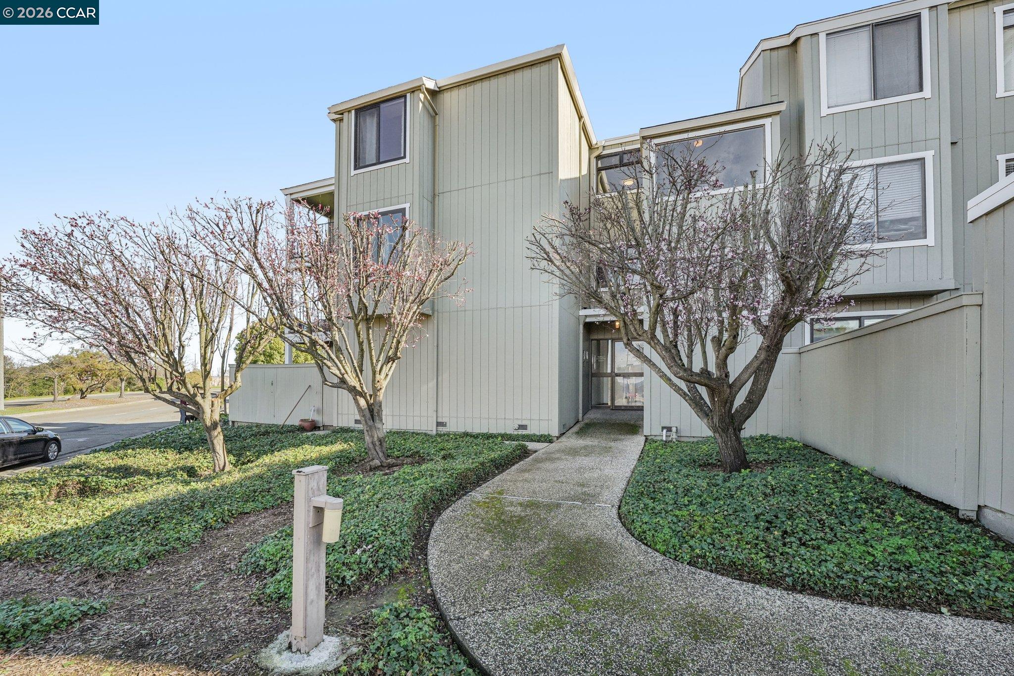Detail Gallery Image 35 of 35 For 2 Lakeview Ct, Novato,  CA 94947 - 2 Beds | 1 Baths