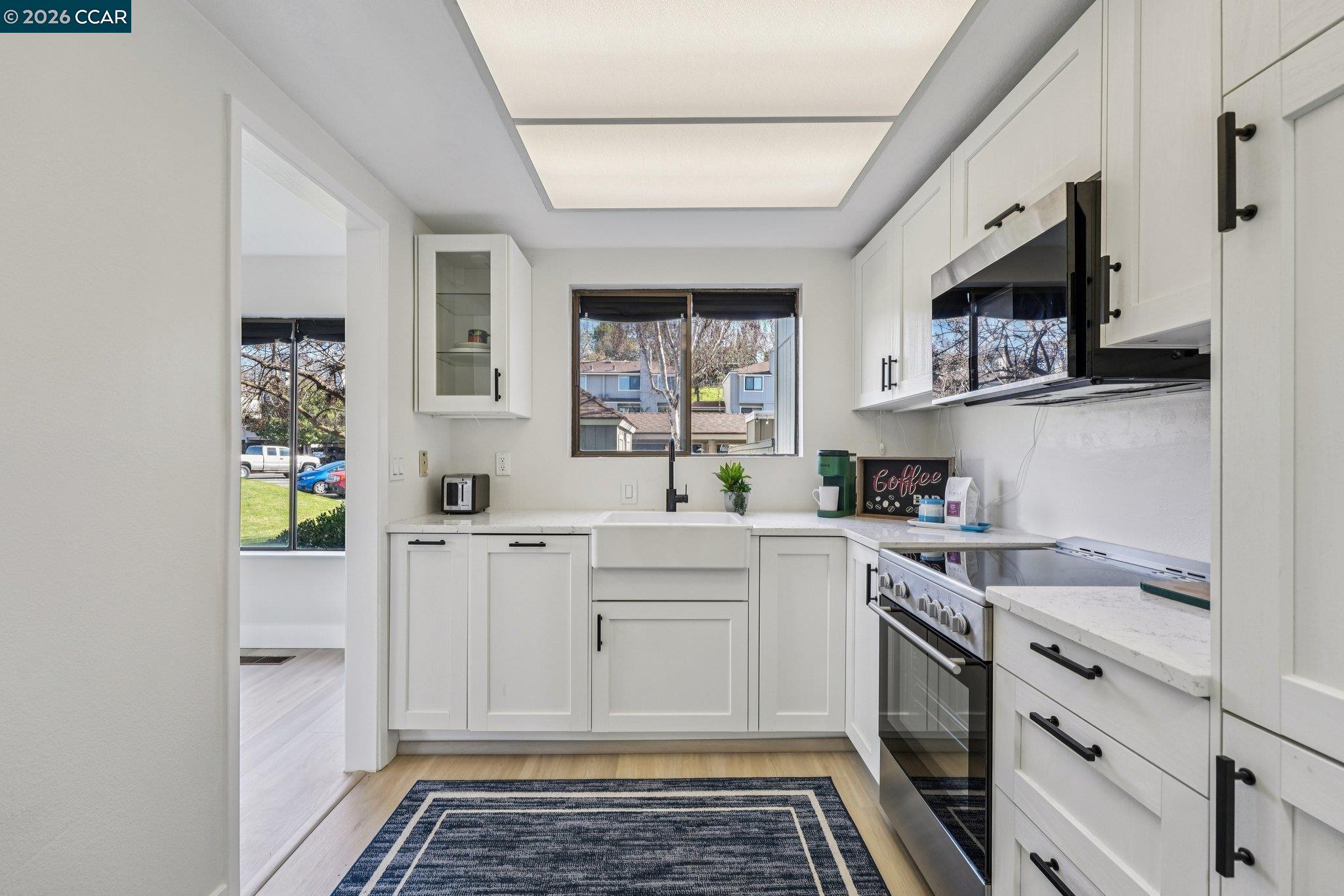 Detail Gallery Image 9 of 35 For 2 Lakeview Ct, Novato,  CA 94947 - 2 Beds | 1 Baths