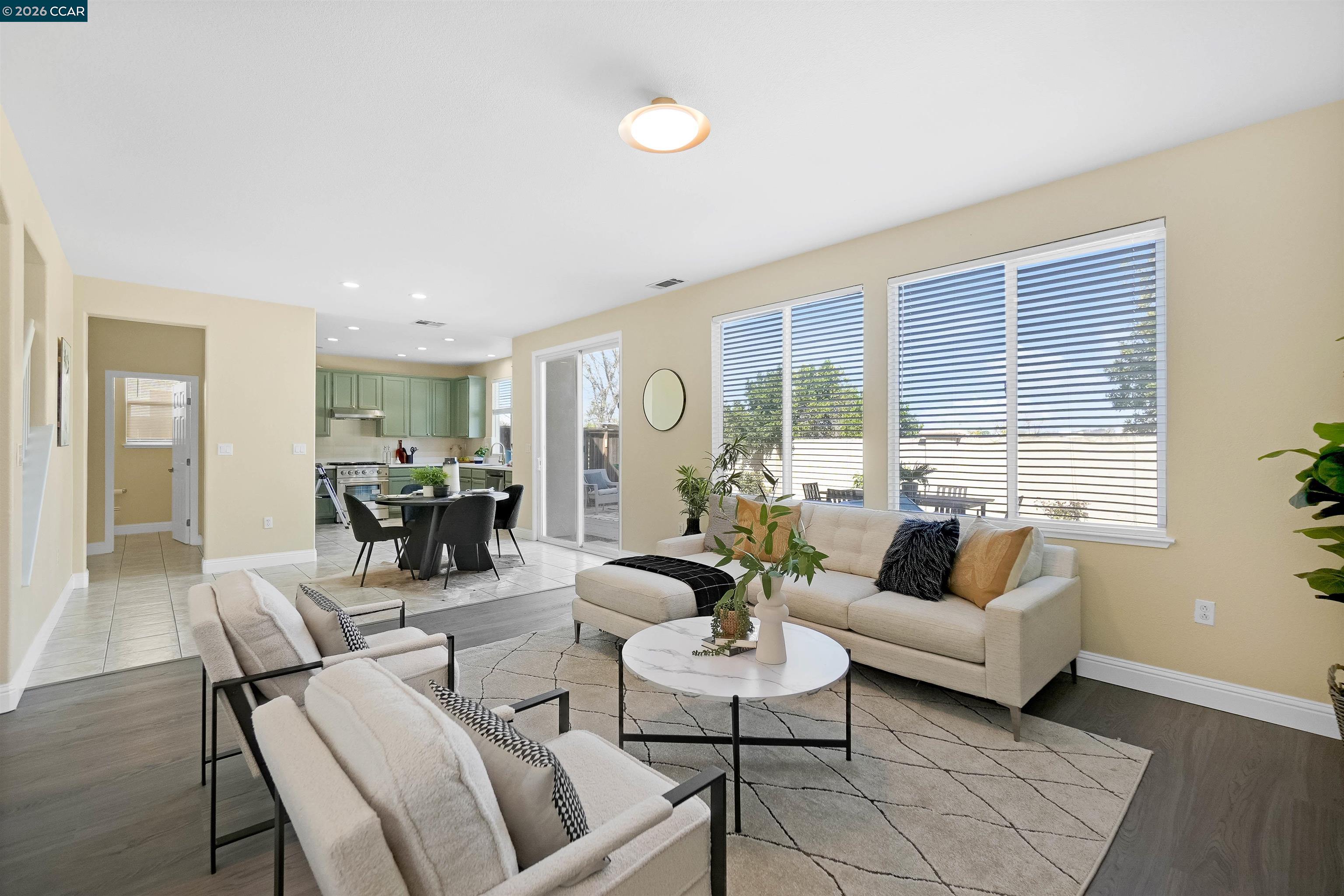 Detail Gallery Image 16 of 60 For 1012 Salt Spray Ter, Hercules,  CA 94547 - 4 Beds | 2/1 Baths