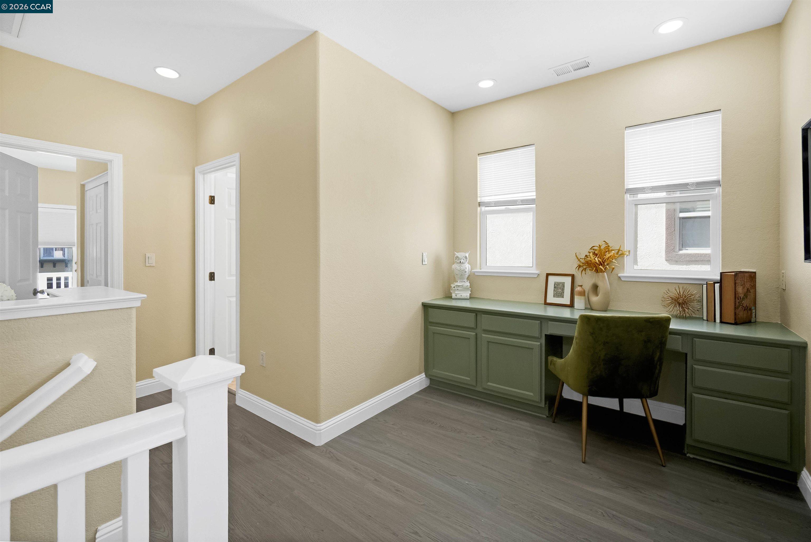 Detail Gallery Image 26 of 60 For 1012 Salt Spray Ter, Hercules,  CA 94547 - 4 Beds | 2/1 Baths