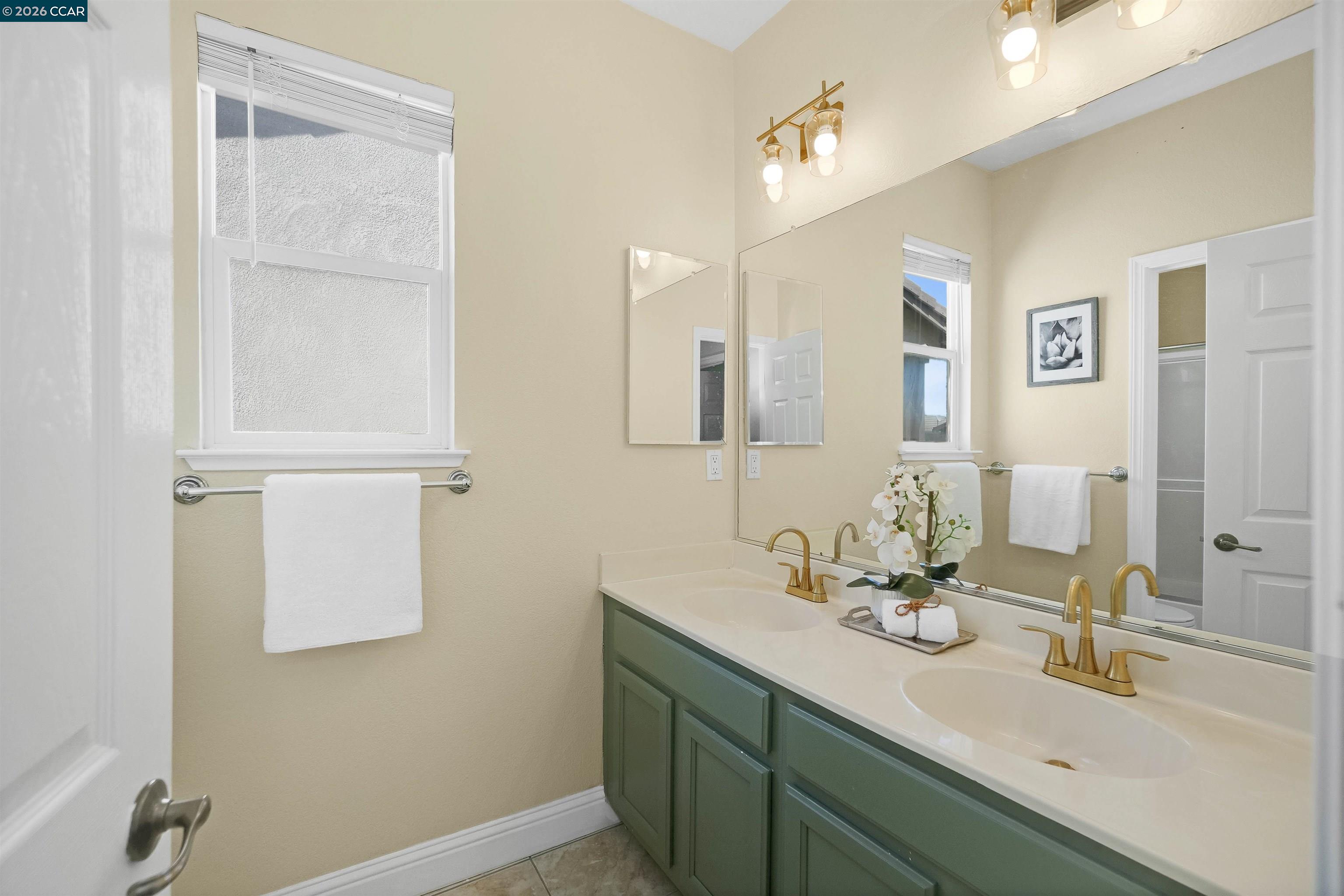 Detail Gallery Image 37 of 60 For 1012 Salt Spray Ter, Hercules,  CA 94547 - 4 Beds | 2/1 Baths