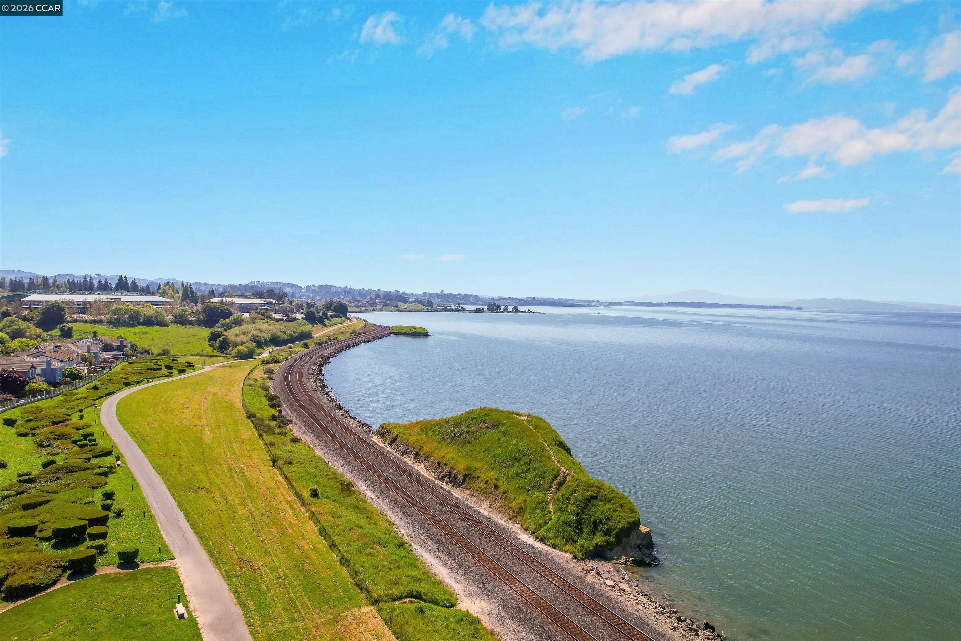 Detail Gallery Image 59 of 60 For 1012 Salt Spray Ter, Hercules,  CA 94547 - 4 Beds | 2/1 Baths