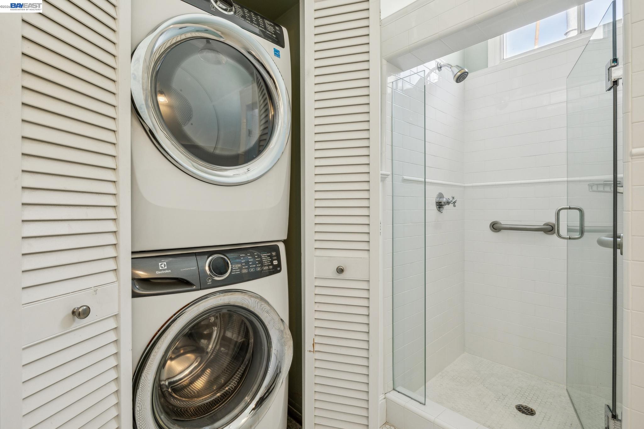 Detail Gallery Image 36 of 46 For 2070 Bush St, San Francisco,  CA 94115 - 3 Beds | 2/1 Baths