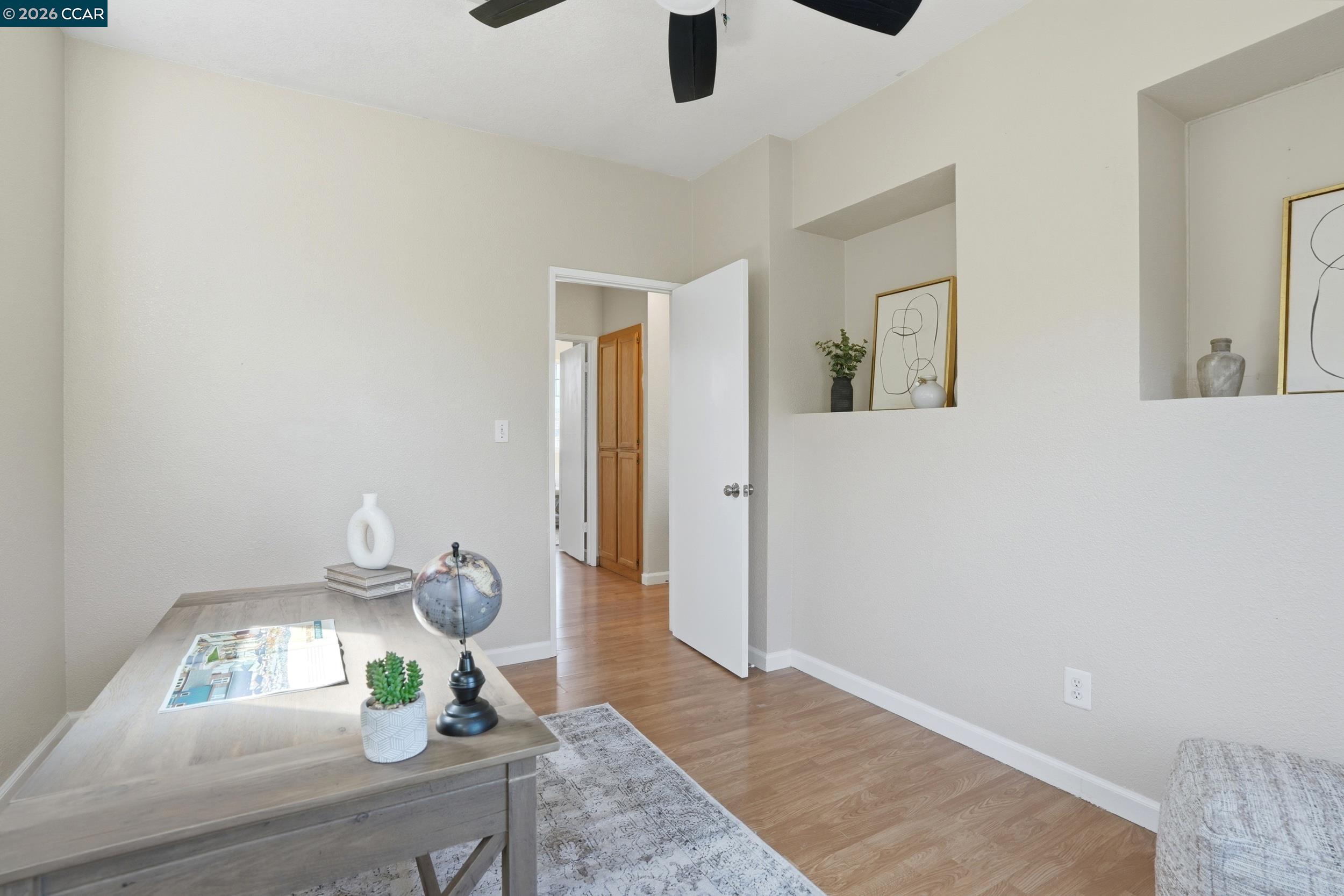 Detail Gallery Image 12 of 21 For 5081 Mesa Ridge Dr, Antioch,  CA 94531 - 5 Beds | 2/1 Baths