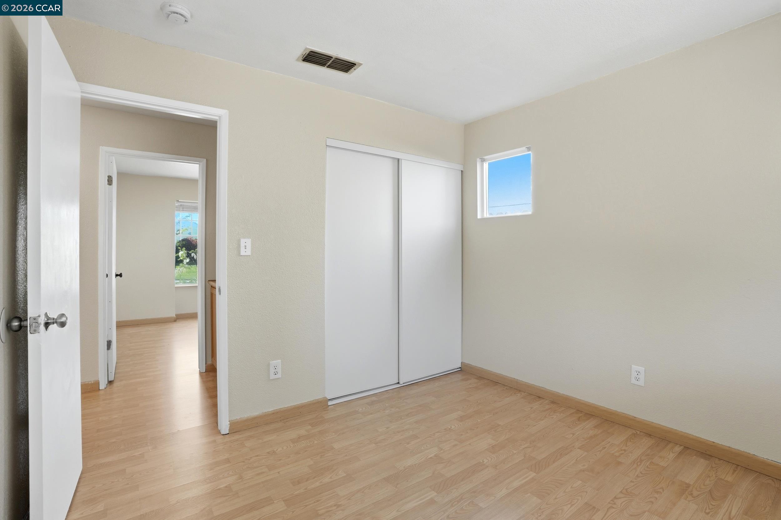 Detail Gallery Image 18 of 21 For 5081 Mesa Ridge Dr, Antioch,  CA 94531 - 5 Beds | 2/1 Baths