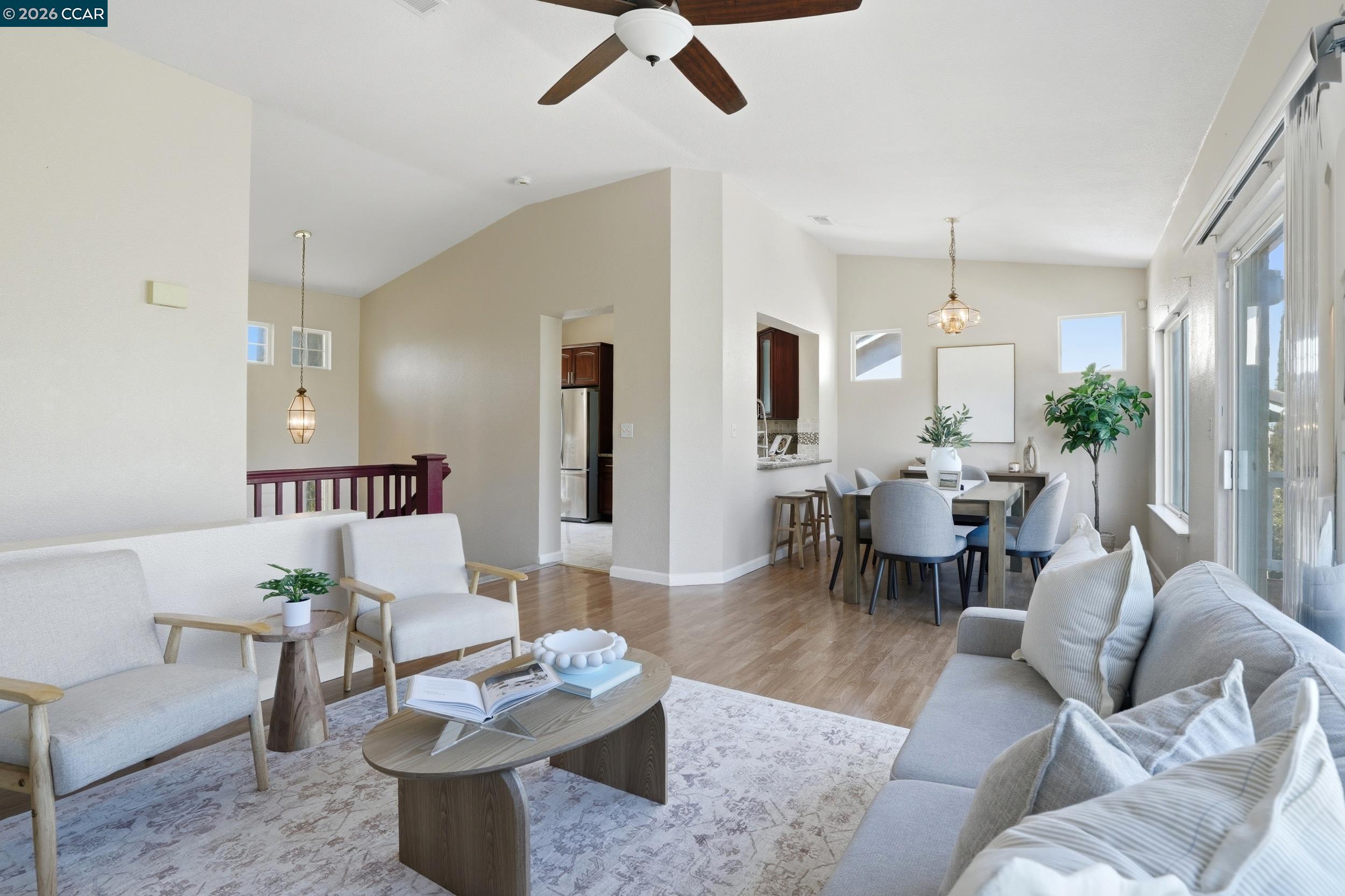 Detail Gallery Image 9 of 21 For 5081 Mesa Ridge Dr, Antioch,  CA 94531 - 5 Beds | 2/1 Baths