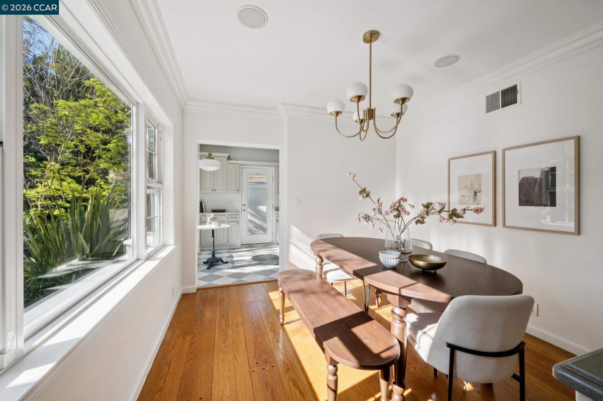 Detail Gallery Image 17 of 60 For 11 Bradley Ave, Walnut Creek,  CA 94596 - 3 Beds | 2/1 Baths