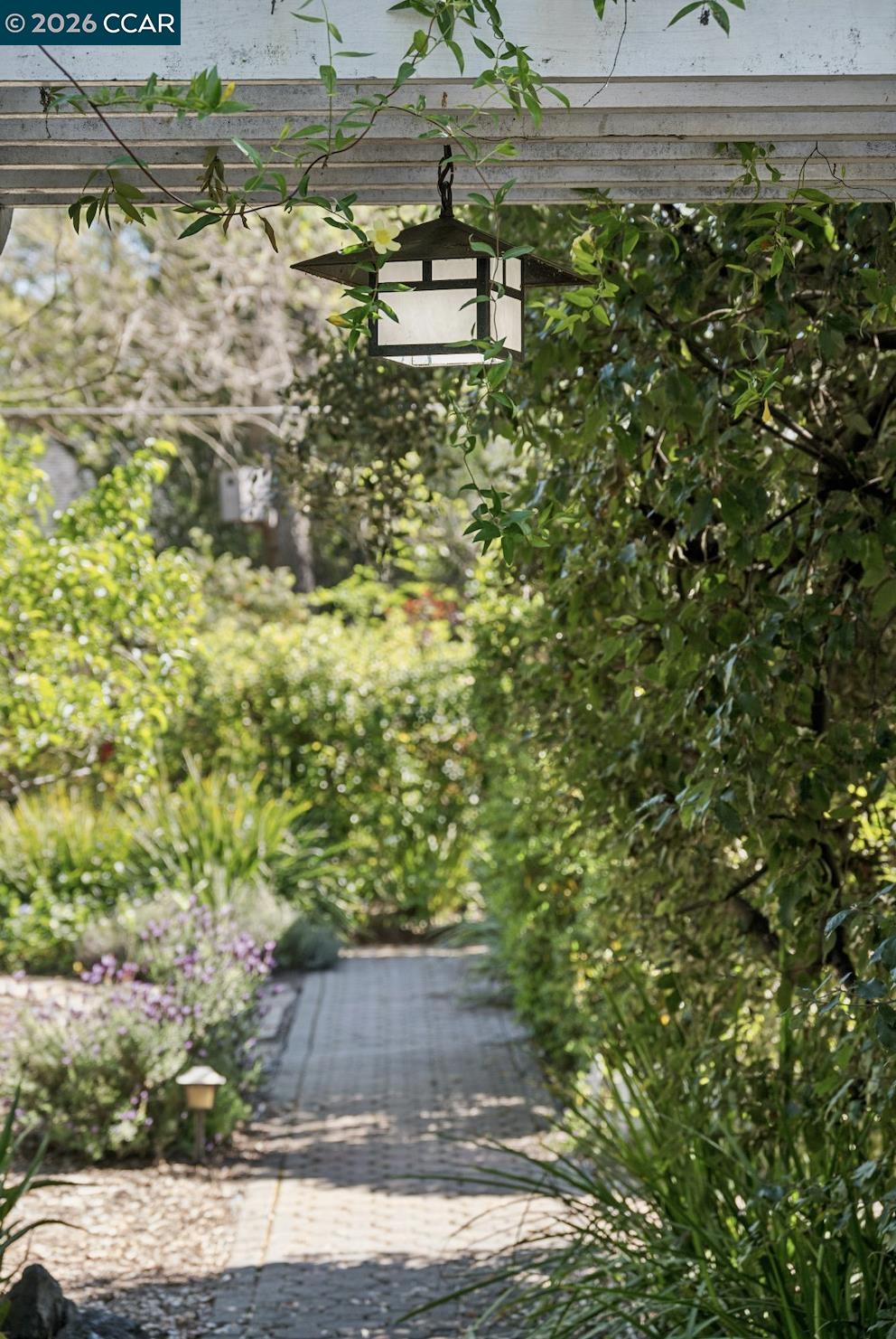 Detail Gallery Image 3 of 60 For 11 Bradley Ave, Walnut Creek,  CA 94596 - 3 Beds | 2/1 Baths