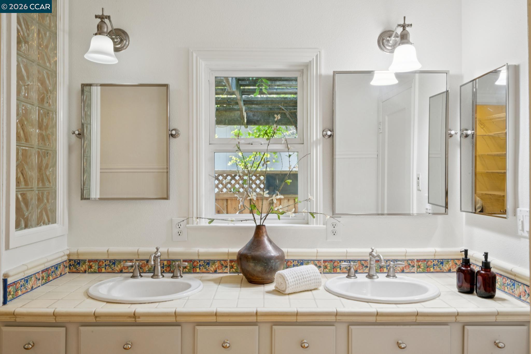 Detail Gallery Image 31 of 60 For 11 Bradley Ave, Walnut Creek,  CA 94596 - 3 Beds | 2/1 Baths