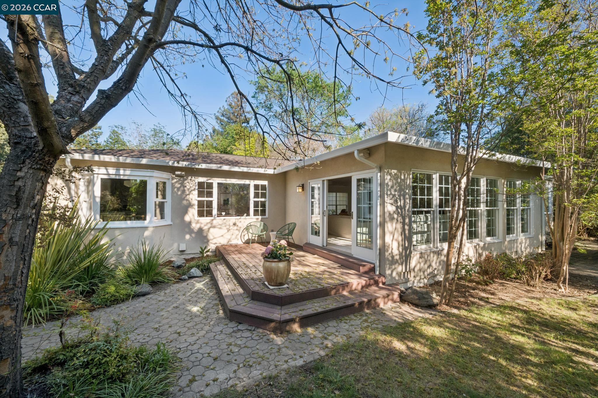 Detail Gallery Image 44 of 60 For 11 Bradley Ave, Walnut Creek,  CA 94596 - 3 Beds | 2/1 Baths