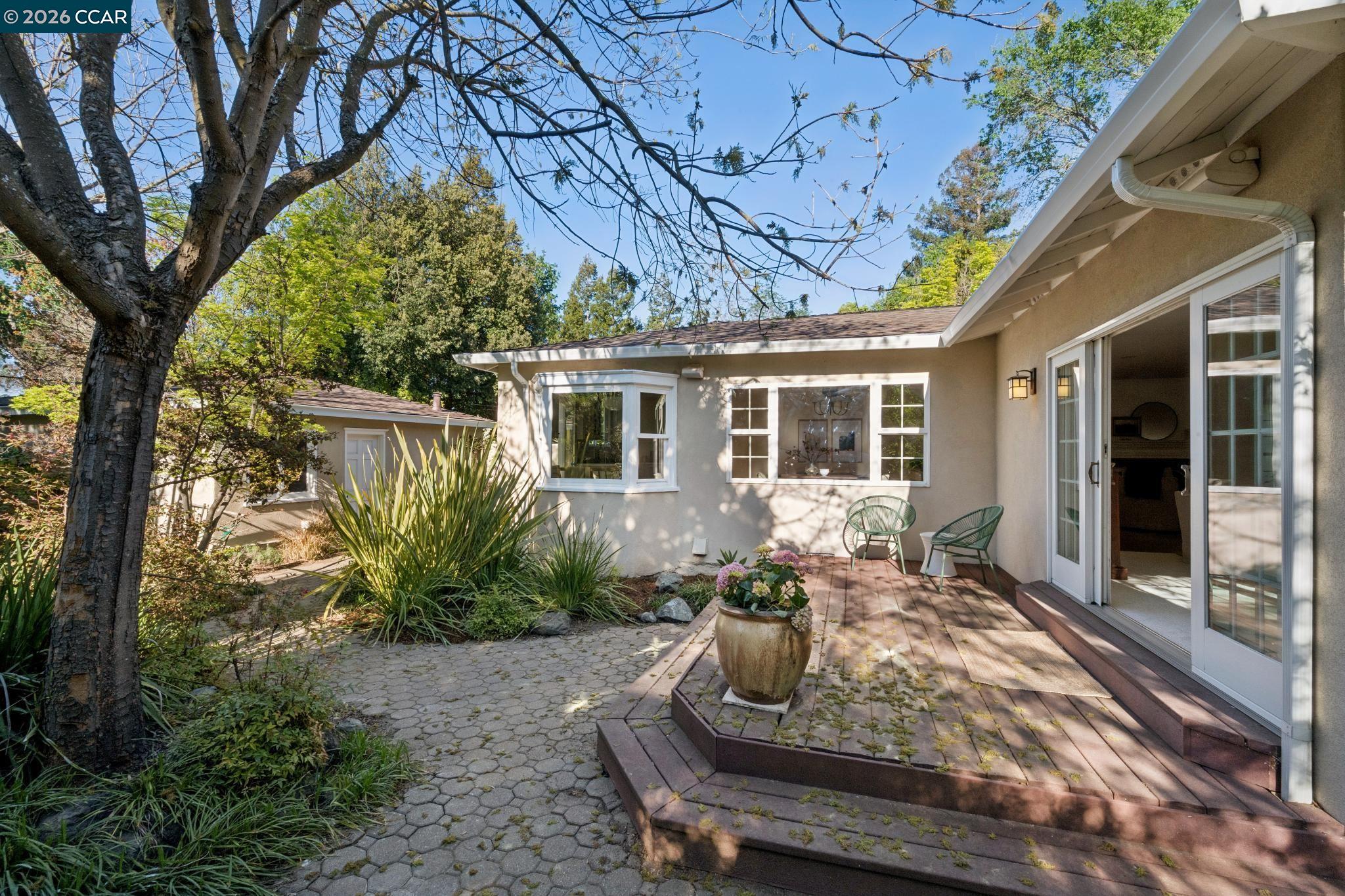 Detail Gallery Image 46 of 60 For 11 Bradley Ave, Walnut Creek,  CA 94596 - 3 Beds | 2/1 Baths