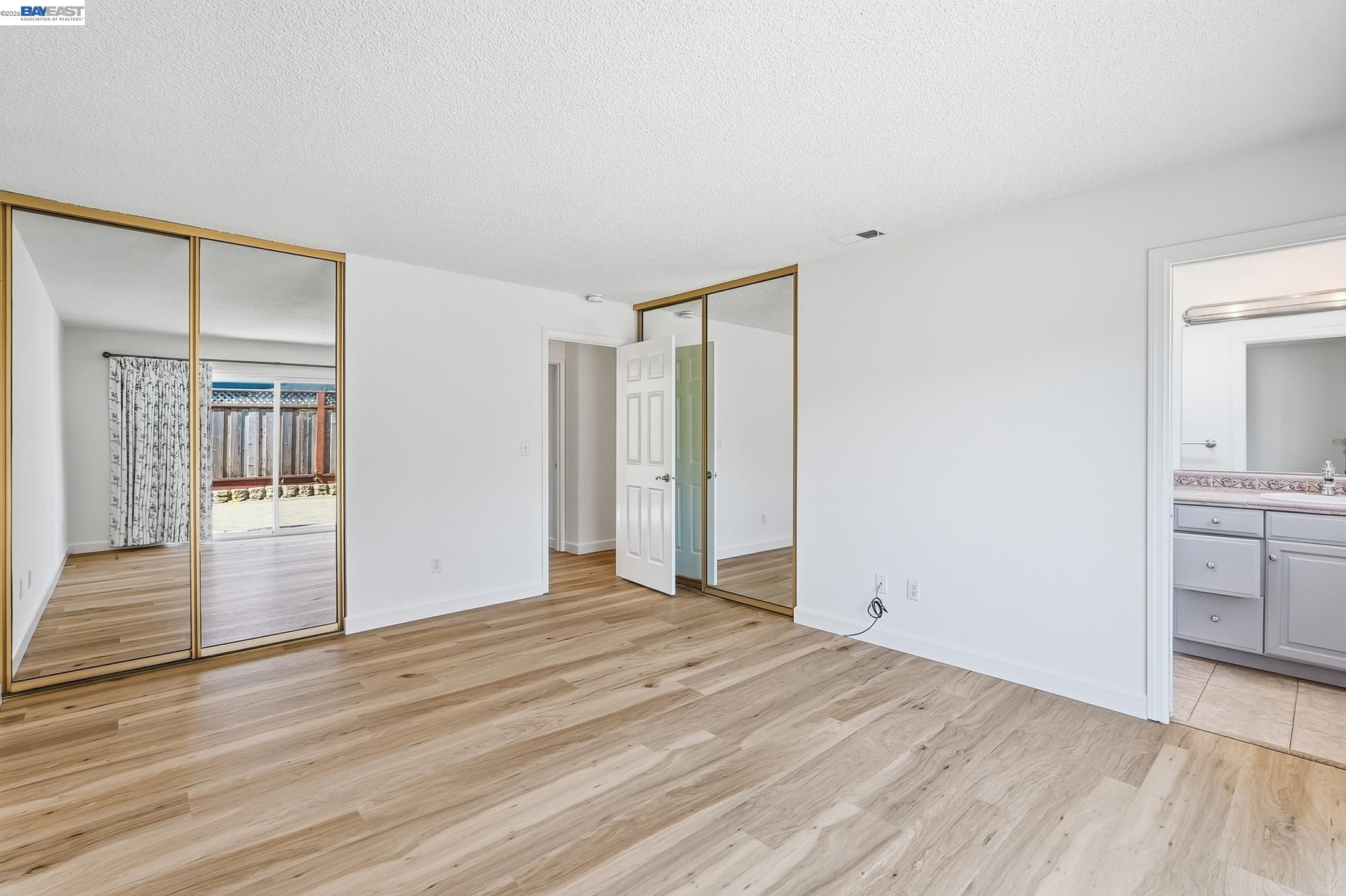 Detail Gallery Image 13 of 30 For 1563 Mizzen, Half Moon Bay,  CA 94019 - 3 Beds | 2 Baths