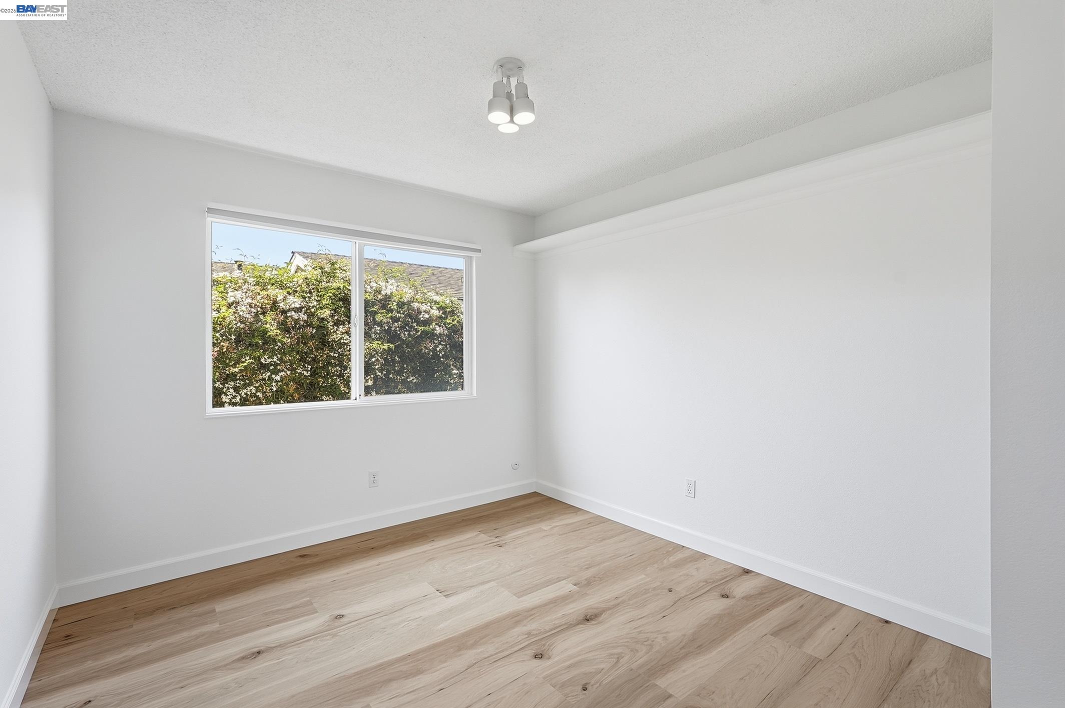 Detail Gallery Image 17 of 30 For 1563 Mizzen, Half Moon Bay,  CA 94019 - 3 Beds | 2 Baths