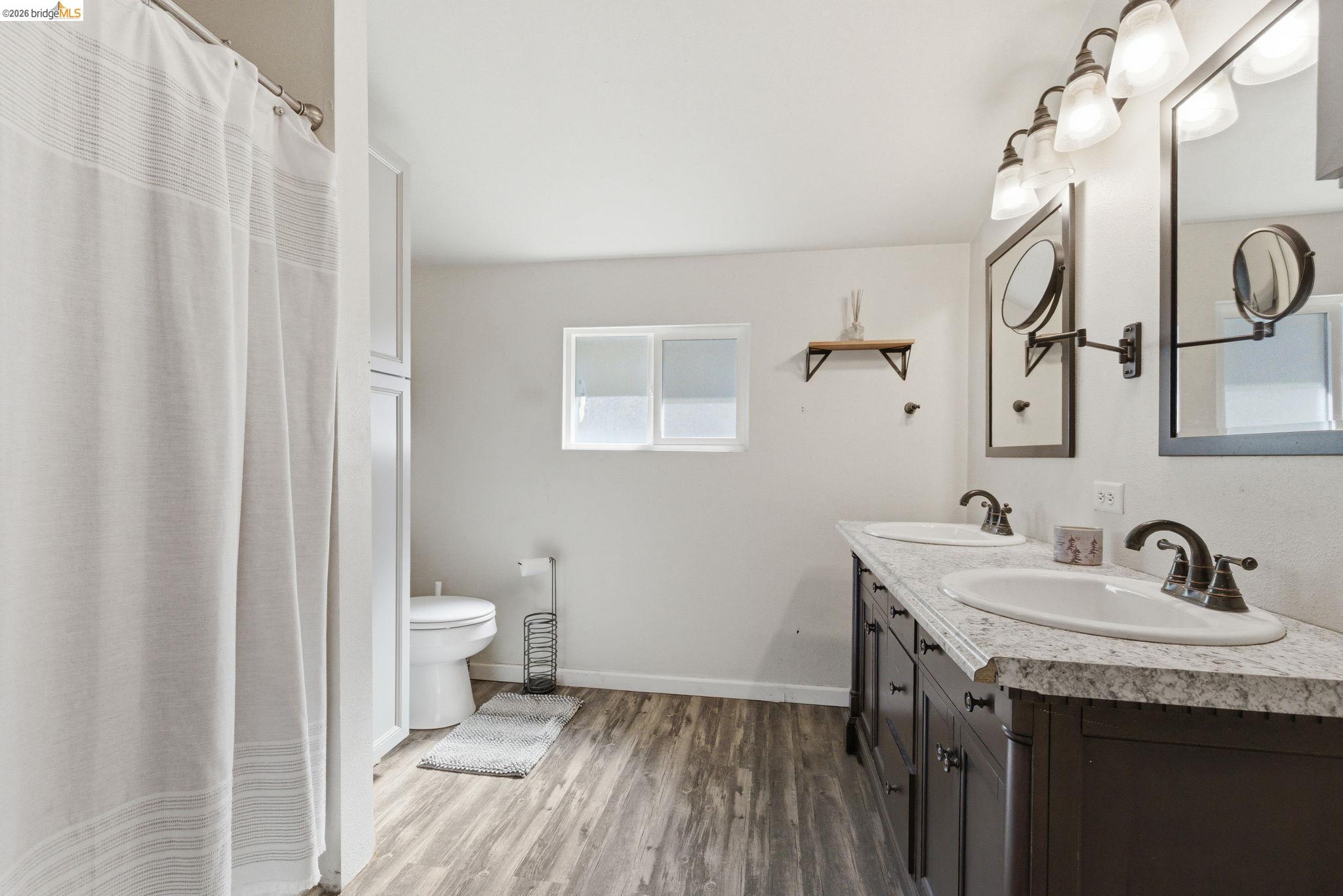 Detail Gallery Image 18 of 30 For 18445 Oak St, Tuolumne,  CA 95379 - 3 Beds | 2 Baths