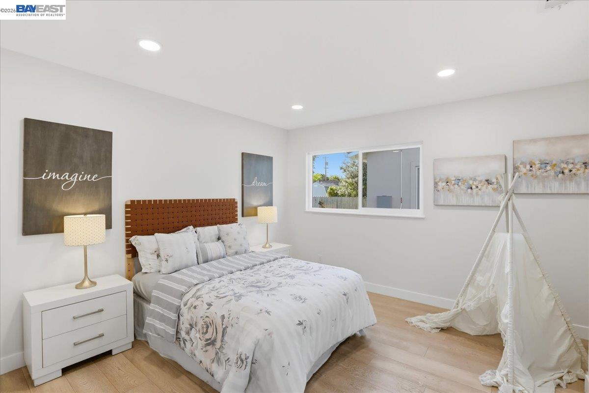 Detail Gallery Image 20 of 46 For 4519 Edwards Ln, Castro Valley,  CA 94546 - 6 Beds | 4/1 Baths